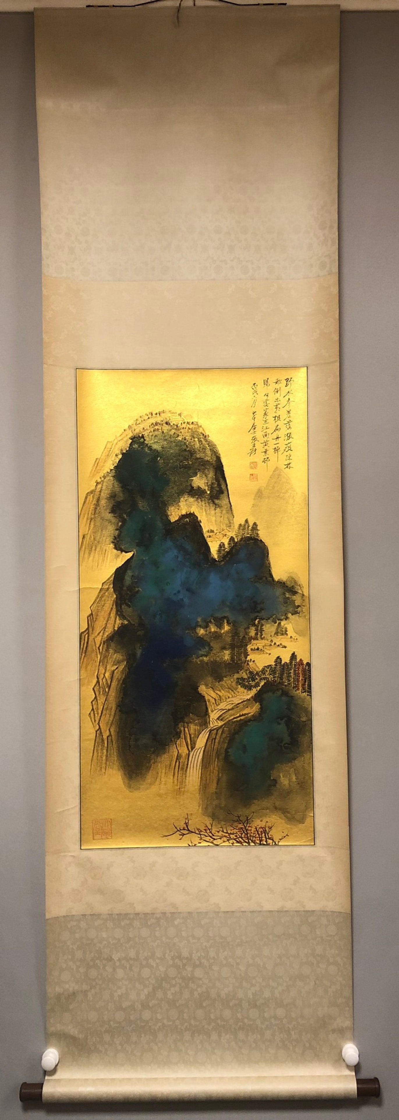 A Chinese Vertical Scroll Ink Painting of Landscape on Paper: A Chinese Vertical Scroll Ink Painting of Landscape on Paper,Zhang Daqian,Size:19.3inx39.8in 一幅中国水墨山水画立轴,张大&#