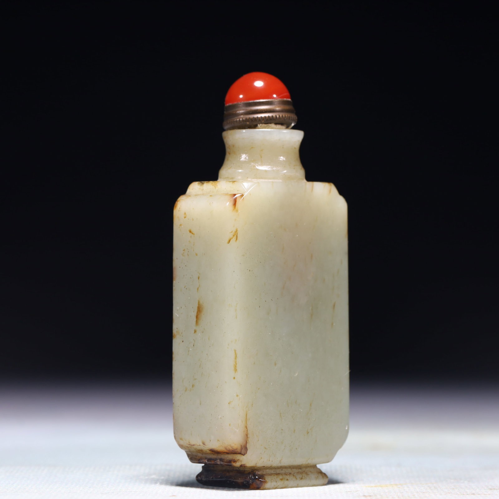 An Exquisite White Jade Snuff Bottle - 3