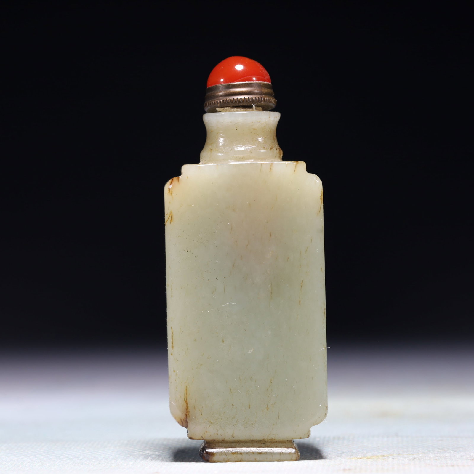 An Exquisite White Jade Snuff Bottle - 4