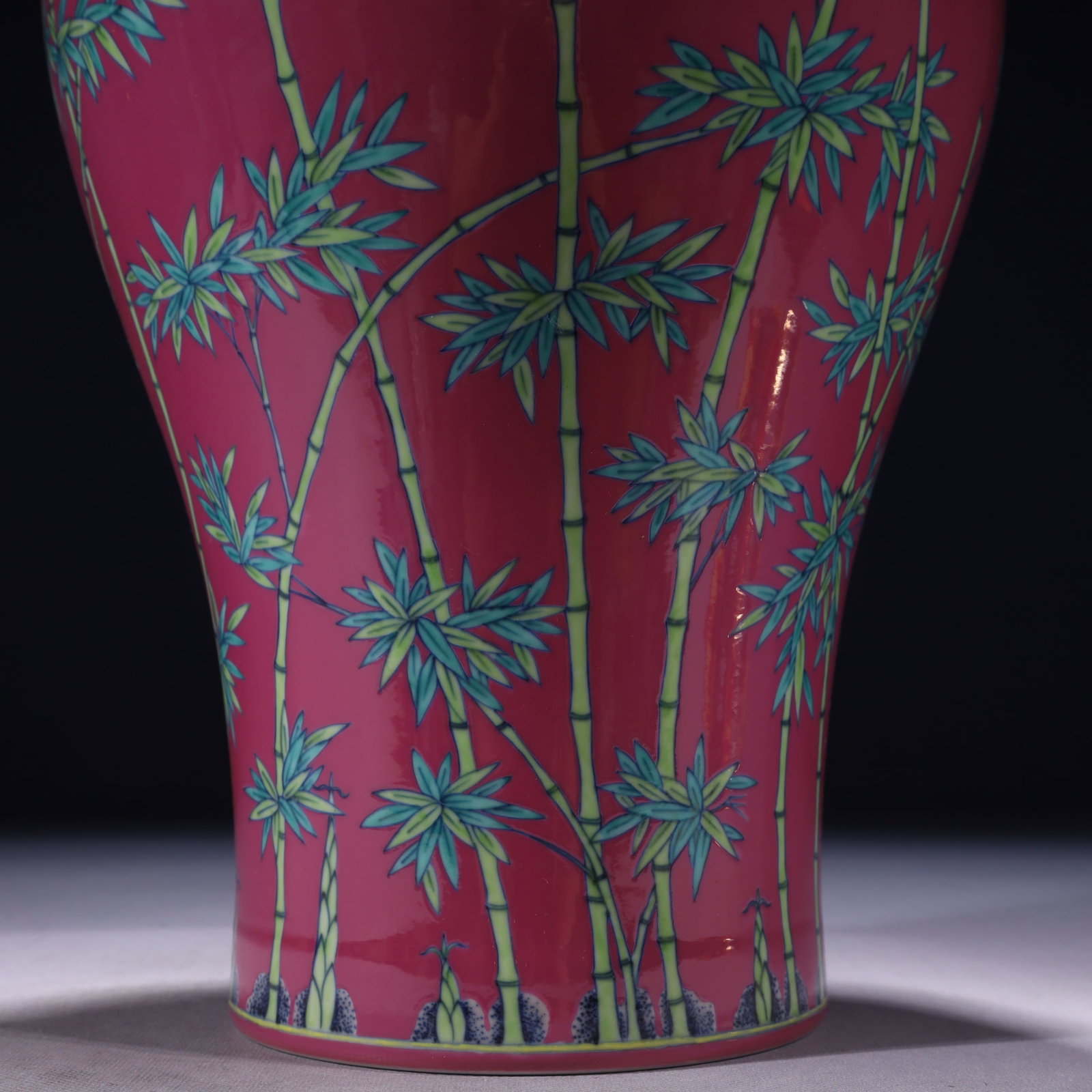 An Exquisite Ruby Red-Glazed Enamel Painted Gold Bamboo Pattern Vase - 3