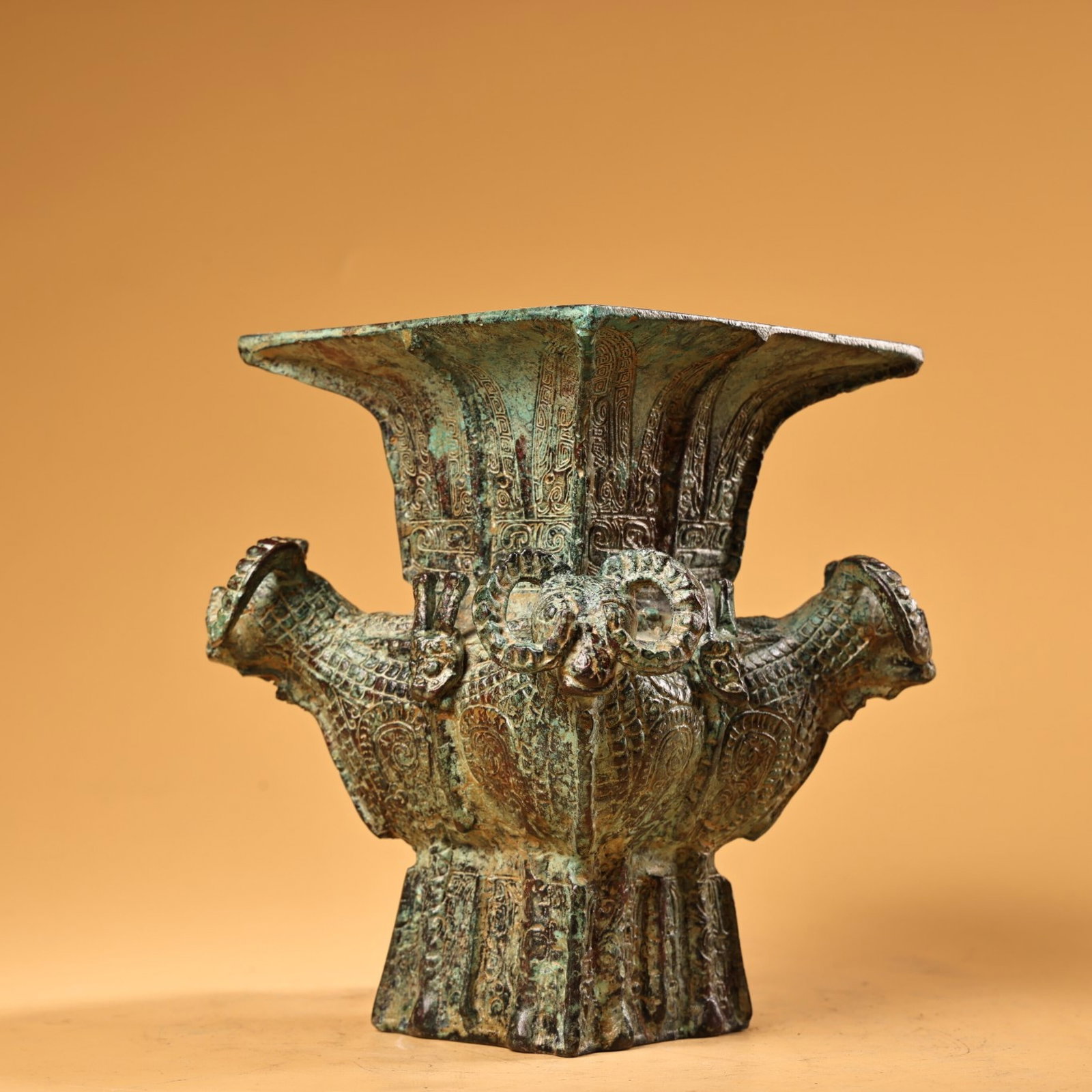 An Archaic Bronze Sheep Pattern Vase - 2