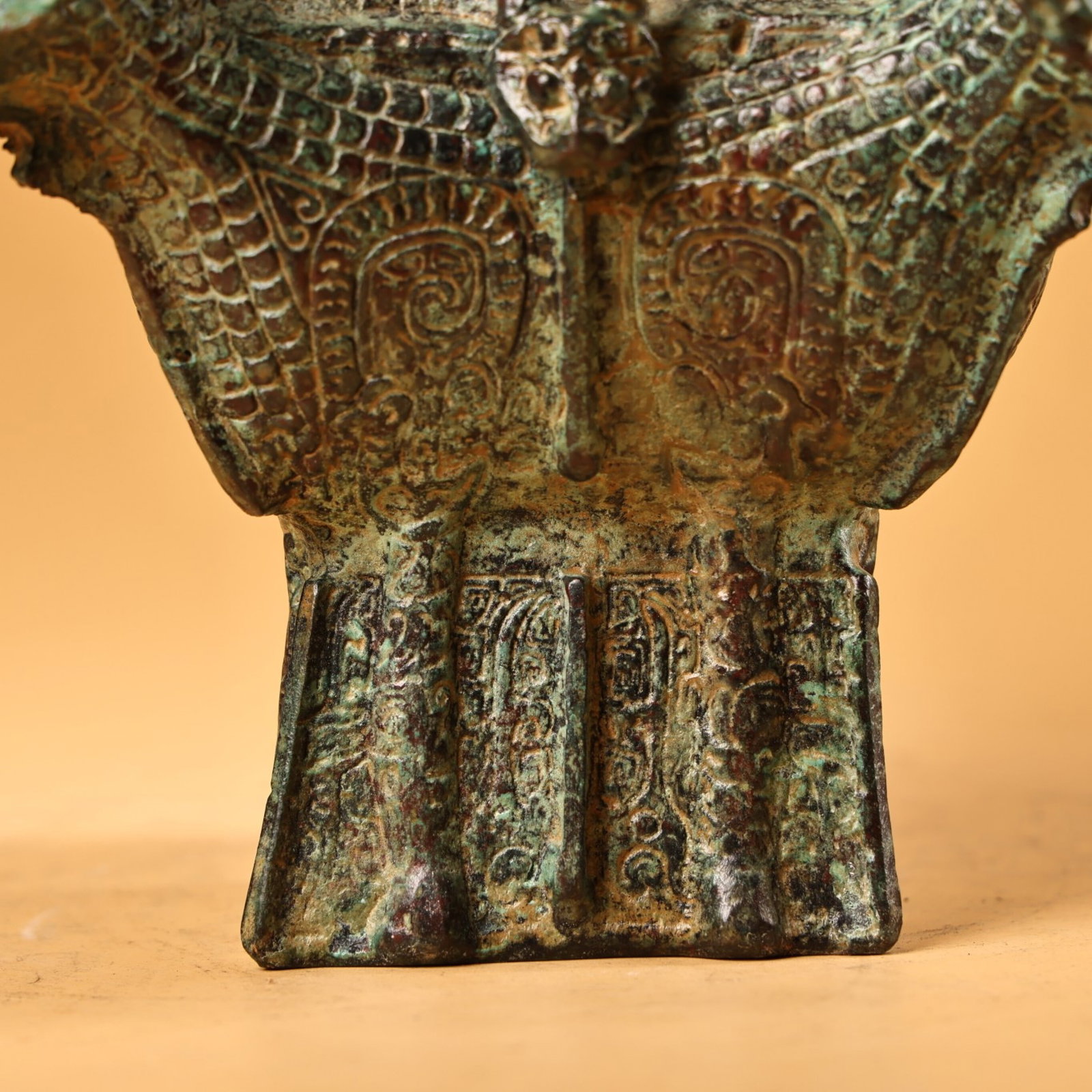 An Archaic Bronze Sheep Pattern Vase - 7