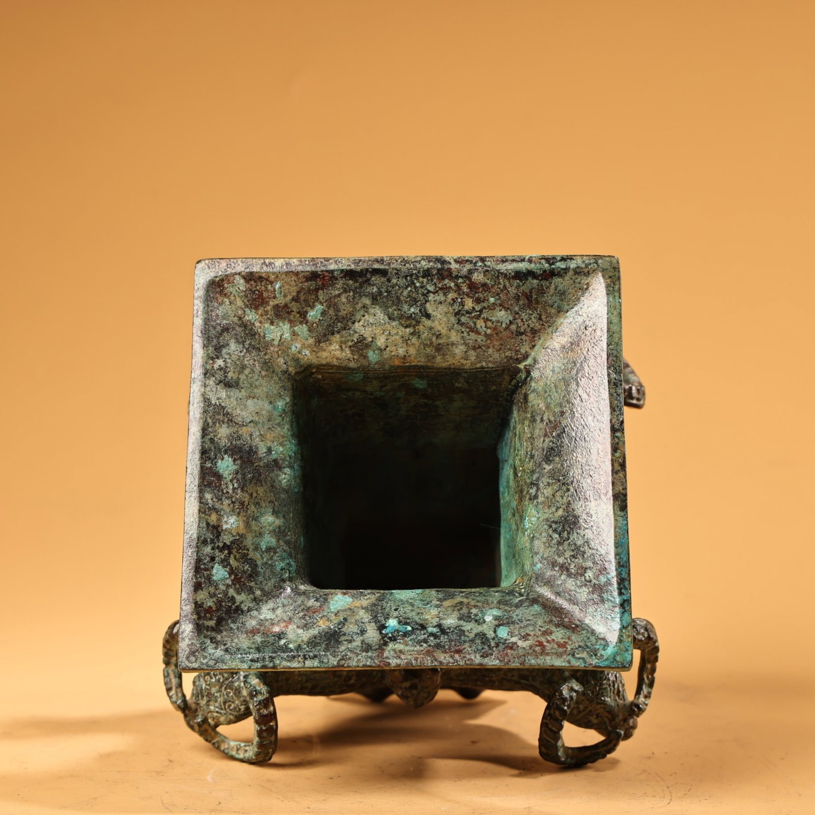 An Archaic Bronze Sheep Pattern Vase - 8