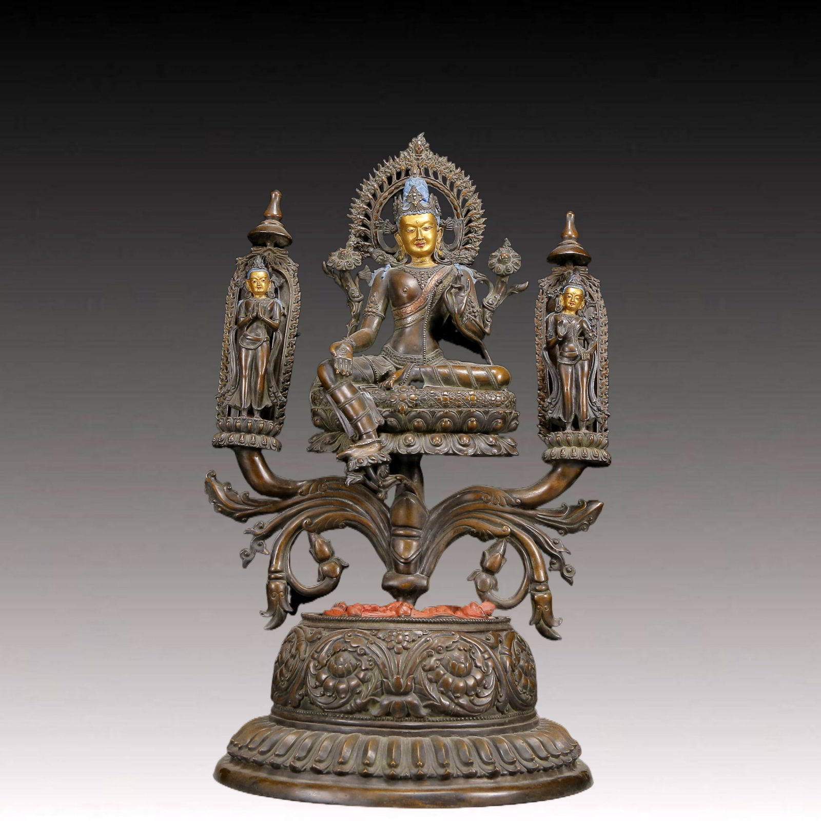 A Solemn Gilt Bronze Statue of Tara: A Solemn Gilt Bronze Statue of Tara,Ming Dynasty, China,Size:16.1inx13inx26.4in,Weight:22840g 铜鎏金度母像，明代