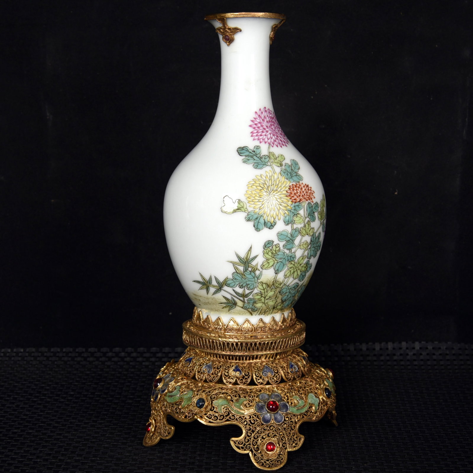 An Exquisite Enamel Gilt Flower and Bird Pattern Vase,with poem,Inlaid Gems: An Exquisite Enamel Gilt Flower and Bird Pattern Vase,with poem,Inlaid Gems,Qing Dynasty,China,Yongzheng Four-character Mark,Size:8.9inx4.3in