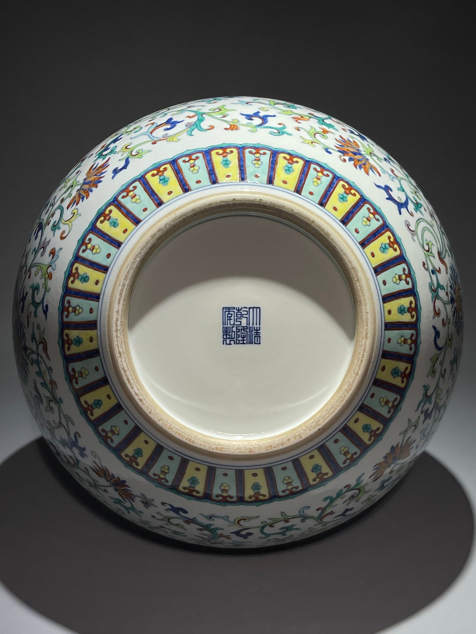 A Huge Doucai Lotus Pattern Vase - 8