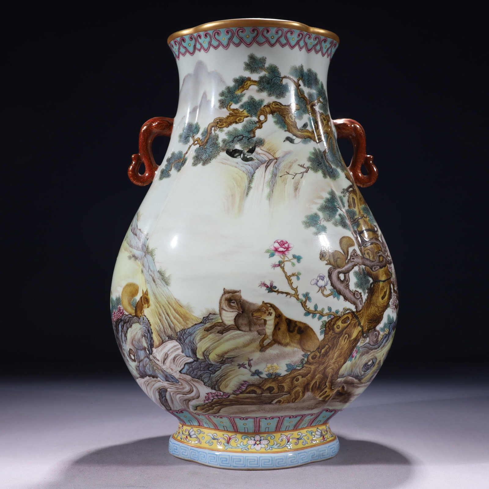 An Exquisite Enamel Painted Gold Landscape Pattern Vase,with poem: An Exquisite Enamel Painted Gold Landscape Pattern Vase,with poem,Qing Dynasty,China,Qianlong Six-character Mark,Size:9.8inx7.1inx14.6in,Weight:4200g 珐琅彩描金山&#