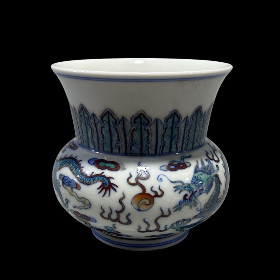 An Exquisite Doucai Auspicious Cloud and Dragon Pattern Jar - 2
