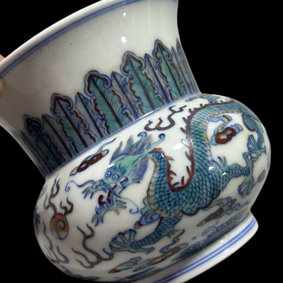 An Exquisite Doucai Auspicious Cloud and Dragon Pattern Jar - 3