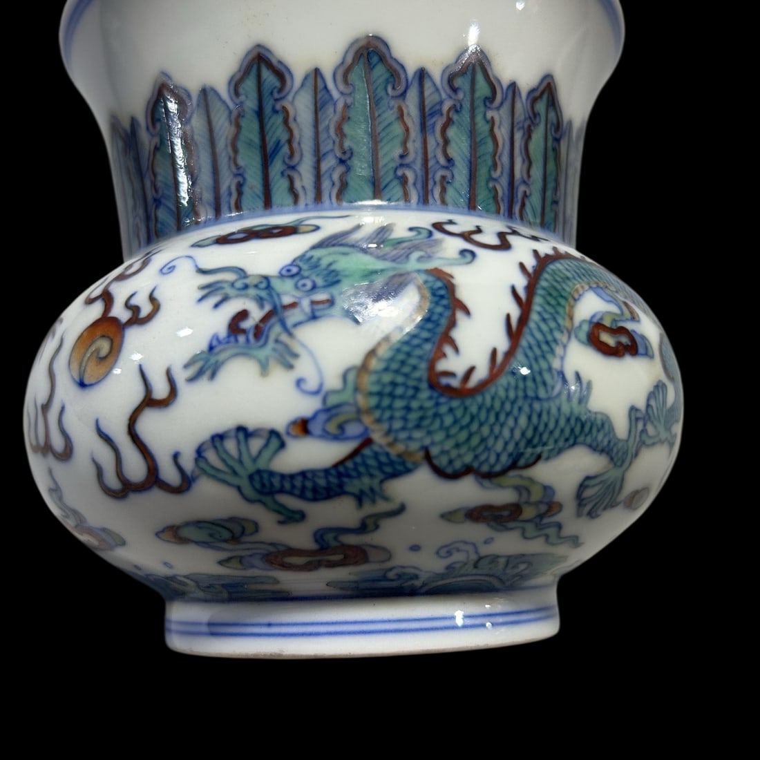 An Exquisite Doucai Auspicious Cloud and Dragon Pattern Jar - 7