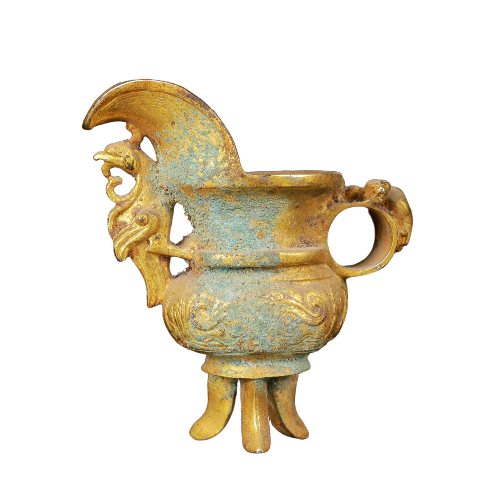 An Exquisite Gilt Bronze Tripod Phoenix Cup: An Exquisite Gilt Bronze Tripod Phoenix Cup,Qing Dynasty,China,Size:4.1inx2.2inx4.3in,Weight:640g 铜鎏金三足凤杯,中国清代
