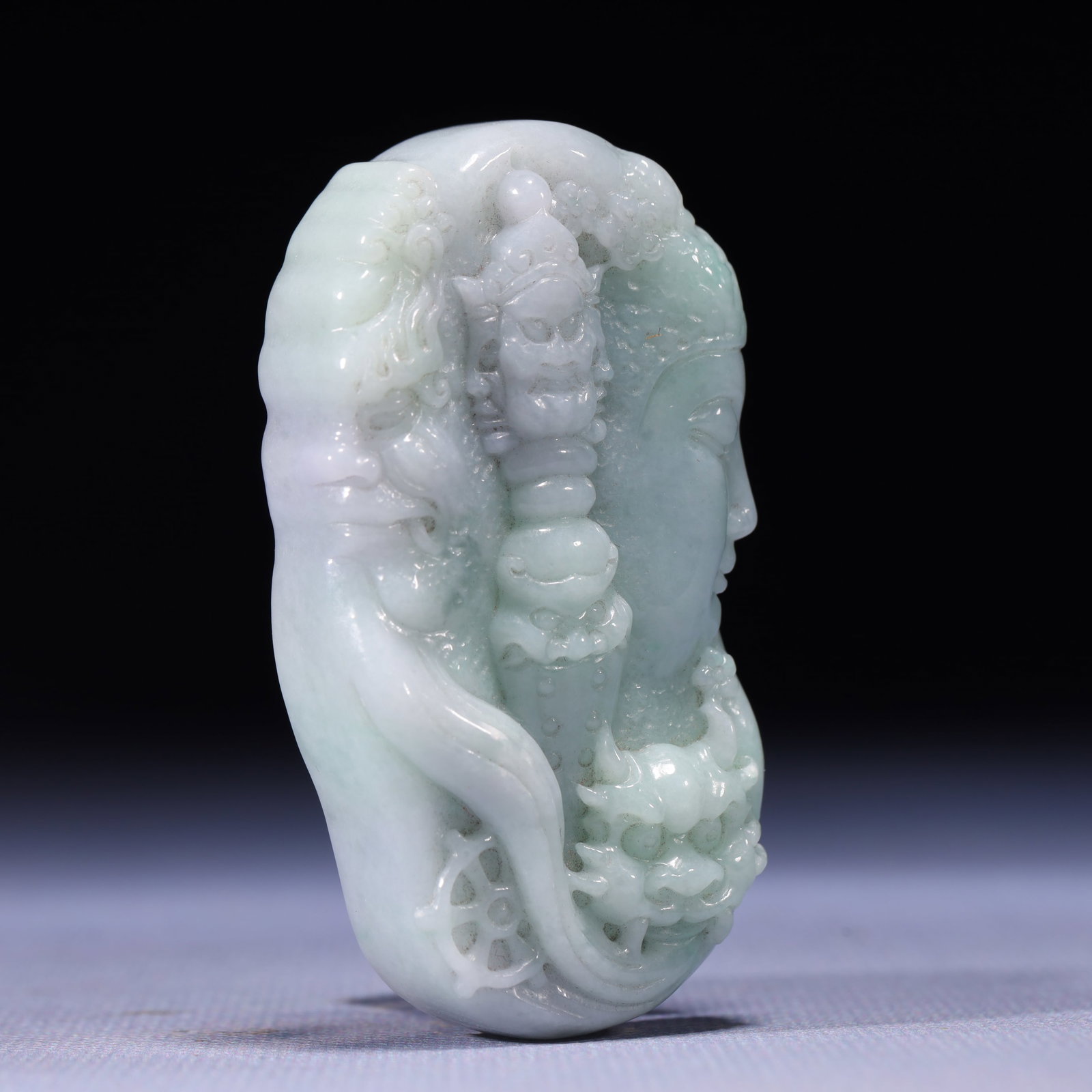 An Exquisite Jadeite Buddha Statue Pattern Pendant - 3