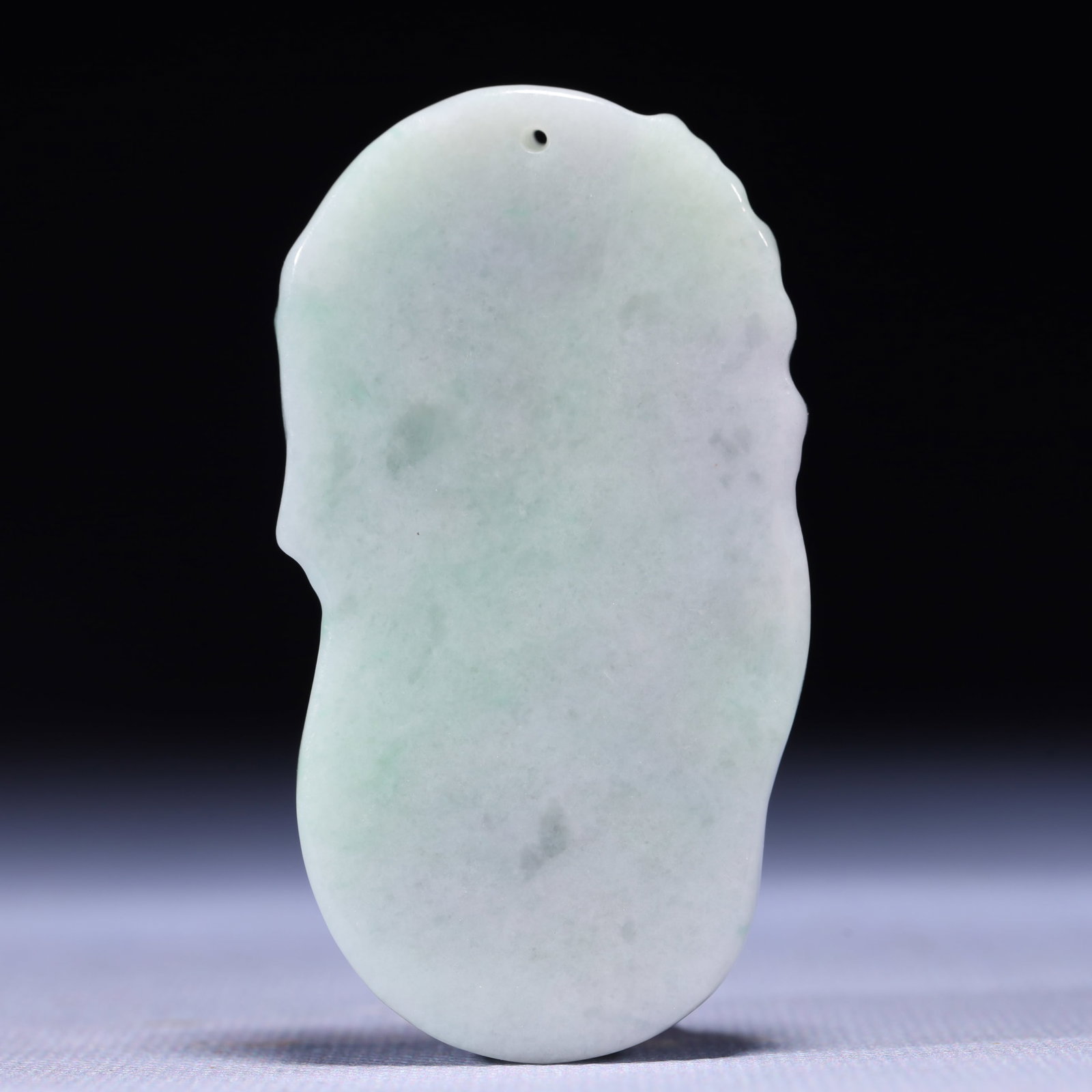 An Exquisite Jadeite Buddha Statue Pattern Pendant - 4