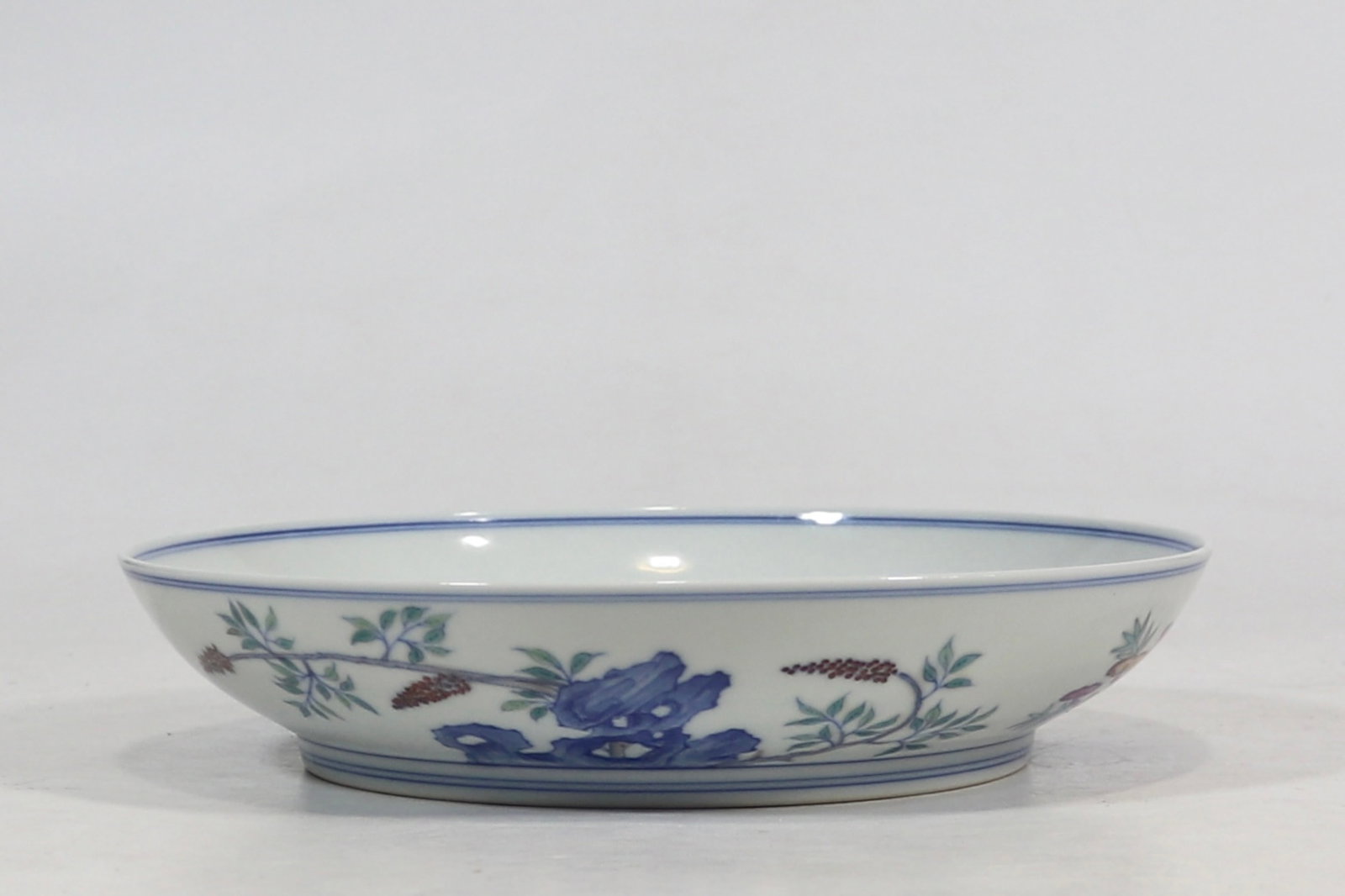 An Exquisite Doucai Flower Pattern Plate - 4