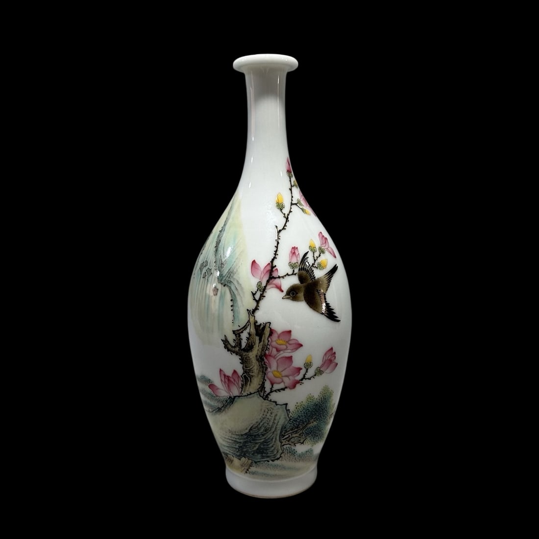 An Exquisite Famille-Rose Flower and Bird Pattern Vase,with poem: An Exquisite Famille-Rose Flower and Bird Pattern Vase,with poem,Qing Dynasty,China,Qianlong Six-character Mark,Size:9.2inx3.1in