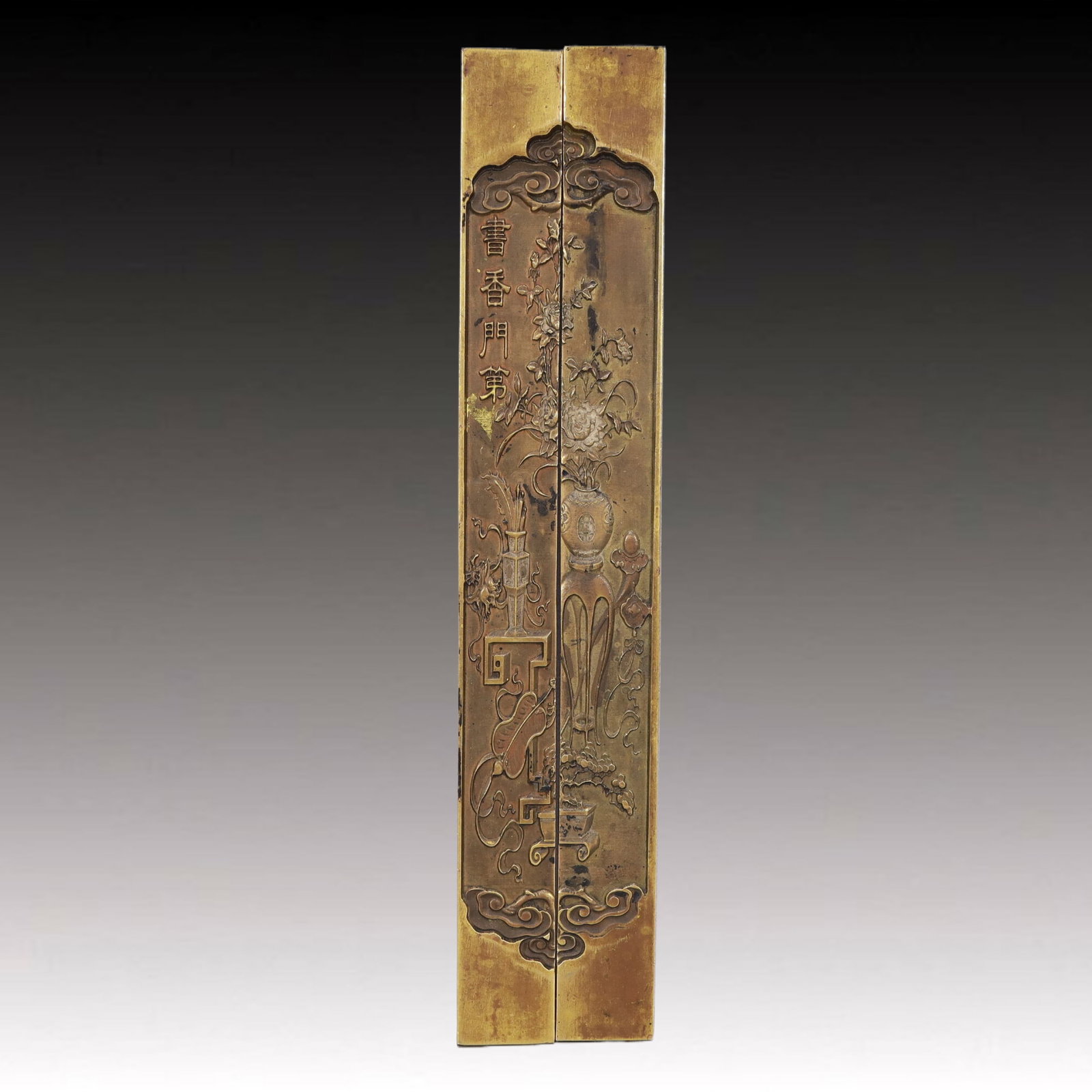 A Pair of Exquisite Shoushan Stone Flower Pattern Paper Weights (1 of 4)