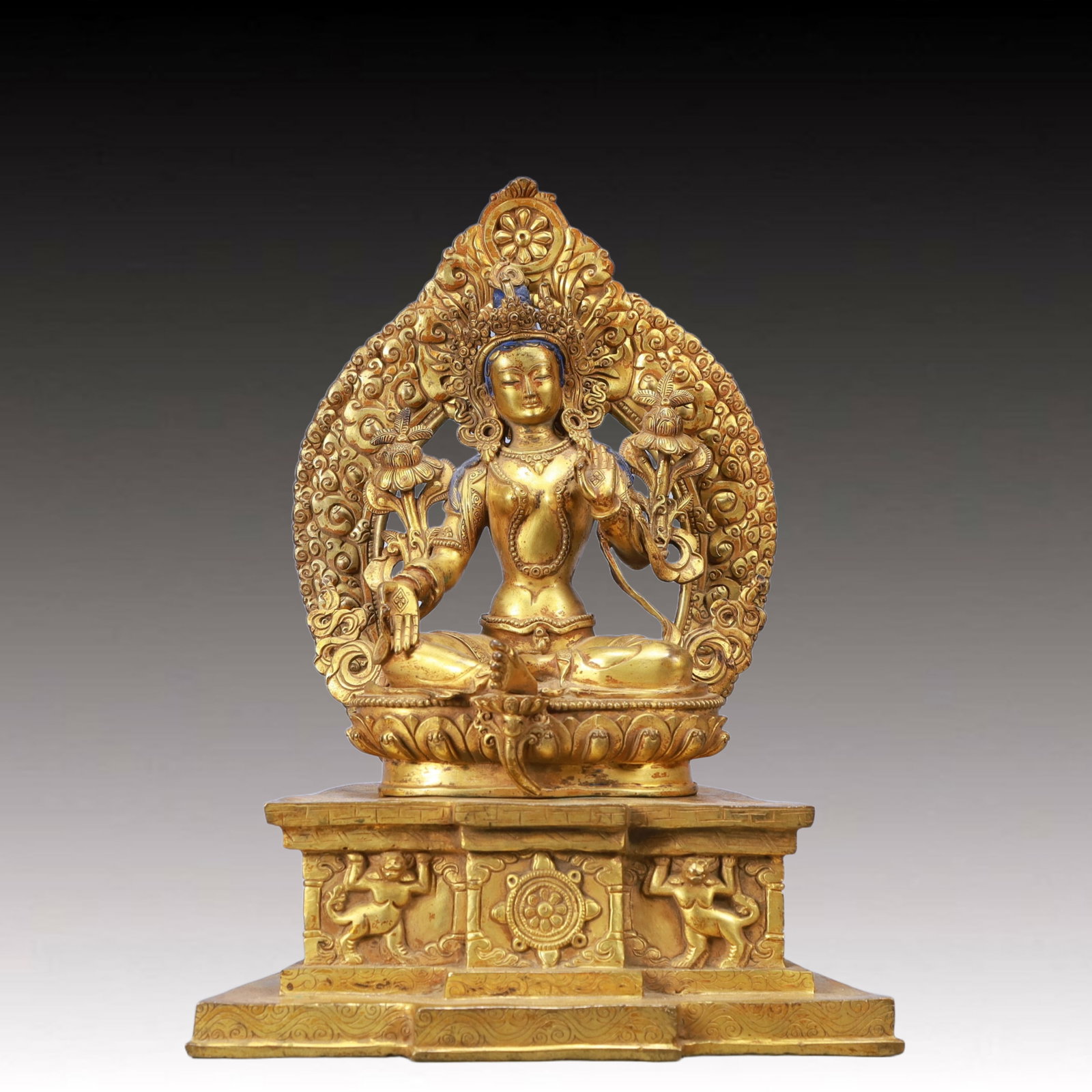 A Solemn Gilt Bronze Statue of Tara: A Solemn Gilt Bronze Statue of Tara,Ming Dynasty, China,Size:9.4inx5.9inx13in Weight:4650g 铜鎏金度母像,中国明代