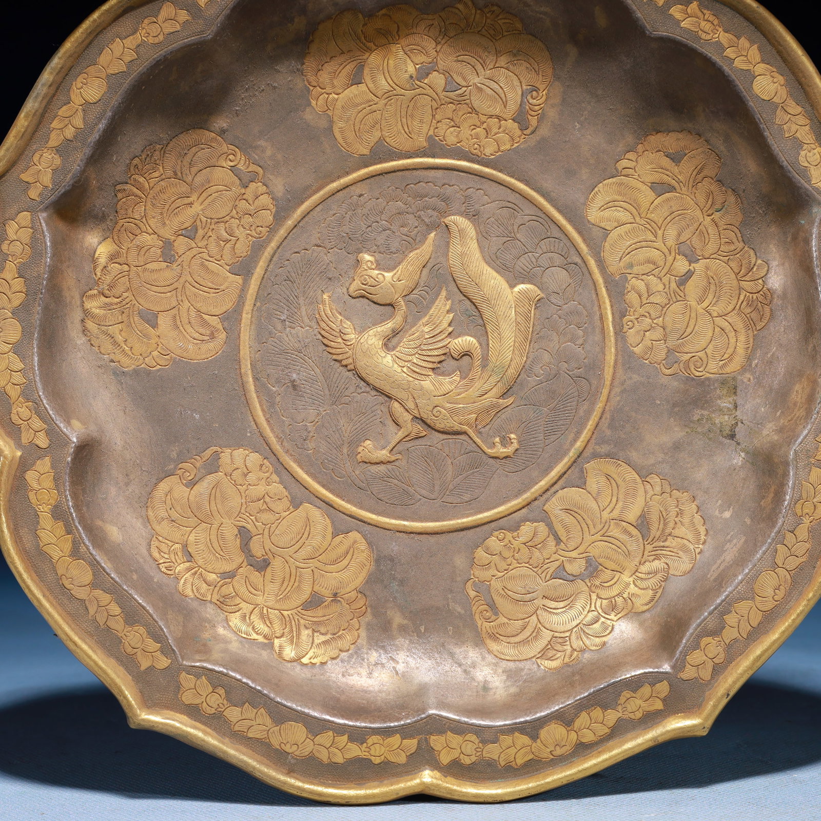 An Exquisite Gilt Bronze Phoenix Pattern Plate - 3