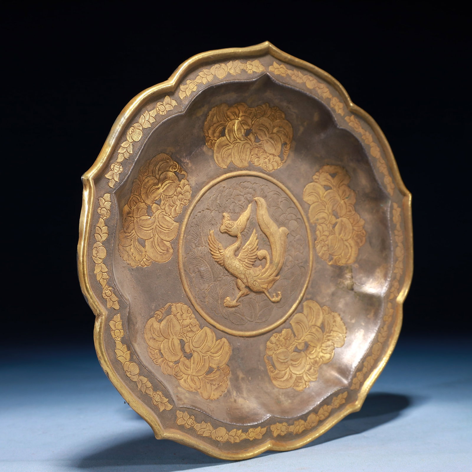 An Exquisite Gilt Bronze Phoenix Pattern Plate - 5