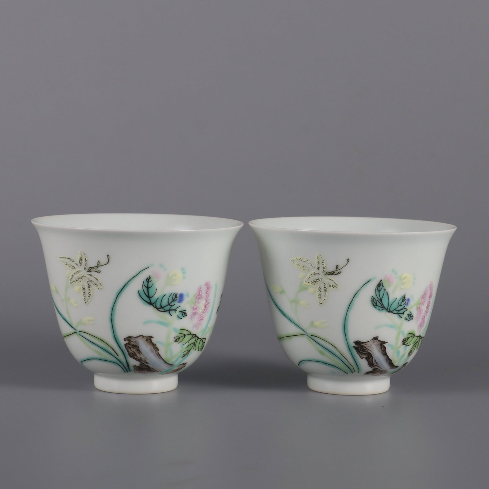 A Pair of Exquisite Famille-Rose Flower and Butterfly Pattern Cups (1 of 9)