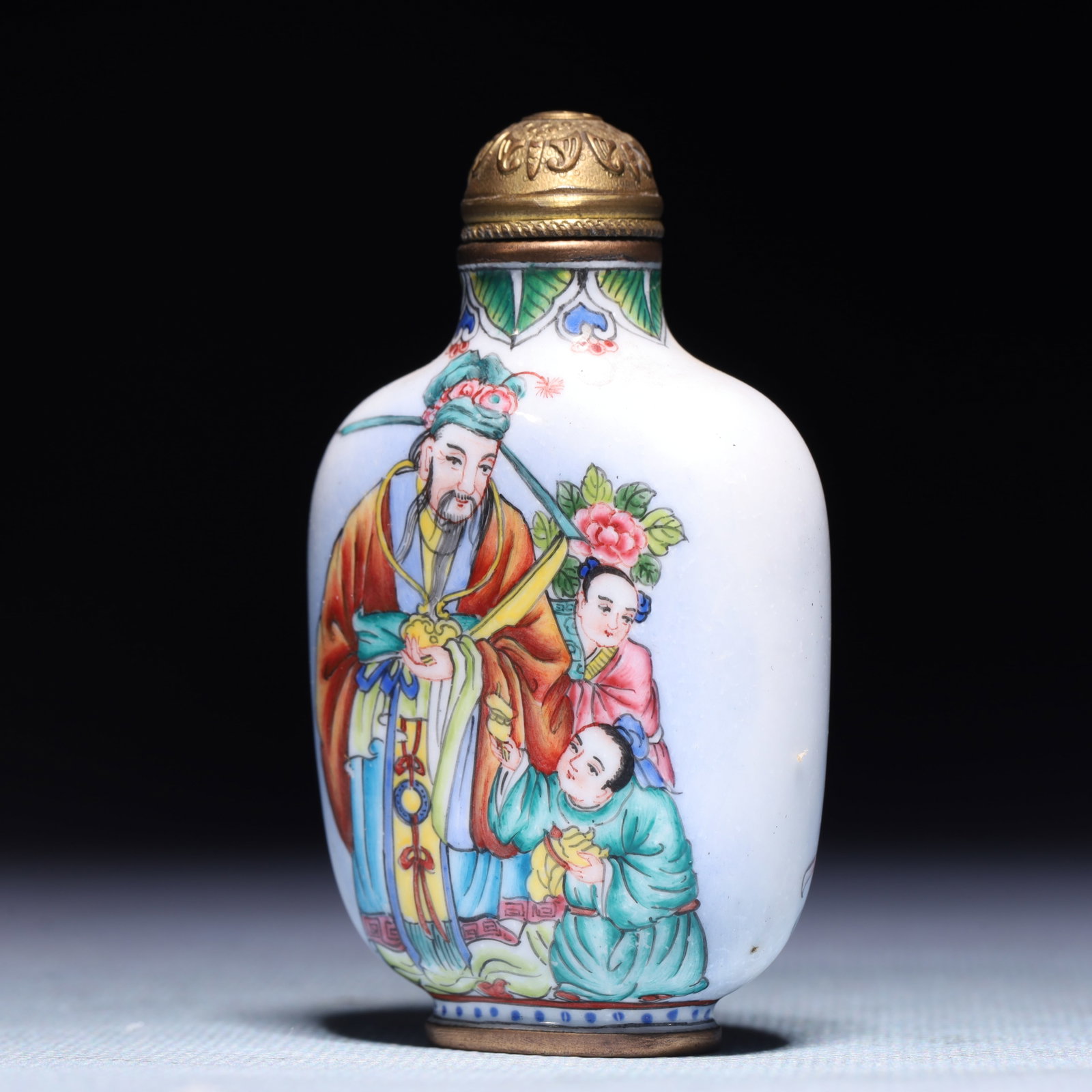 An Exquisite Painted Enamel Figure Pattern Snuff Bottle - 2