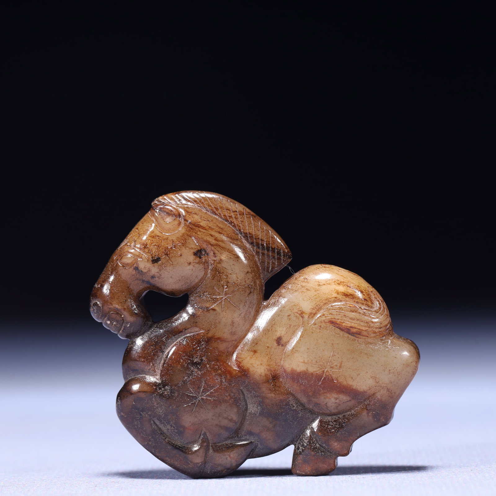 An Exquisite White Jade Horse Ornament: An Exquisite White Jade Horse Ornament,Qing Dynasty,China,Size:2inx0.4inx1.8in,Weight:55g 白玉骏马摆件,中国清代