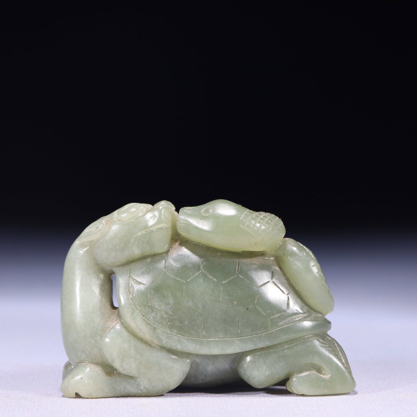 An Exquisite Green Jade Auspicious Beast Ornament: An Exquisite Green Jade Auspicious Beast Ornament,Qing Dynasty,China,Size:3inx1inx2in,Weight:162g 青玉瑞兽摆件,中国清代