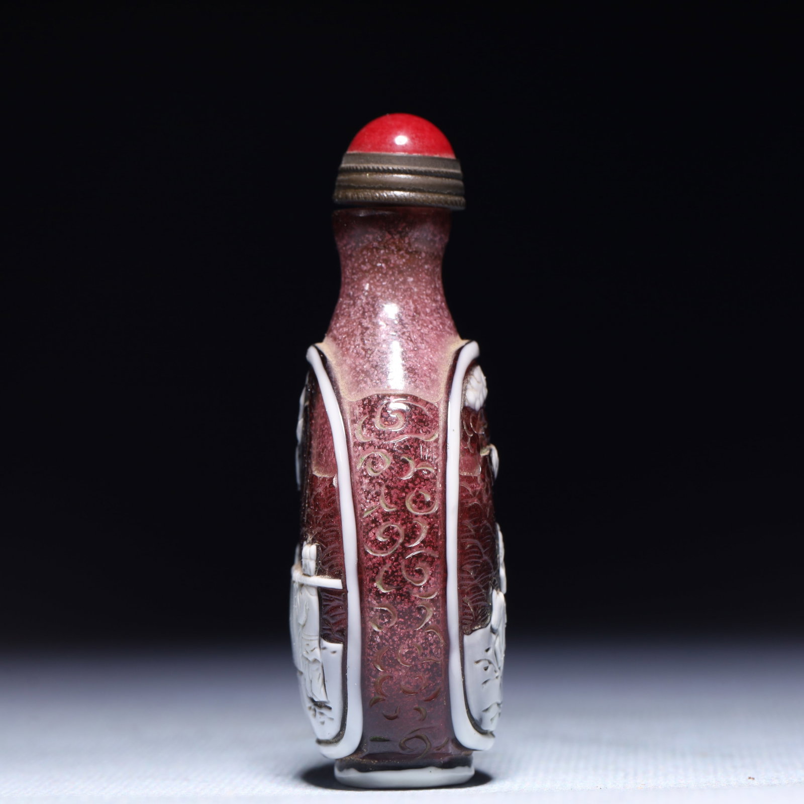 An Exquisite Glass Figure Pattern Snuff Bottle - 3