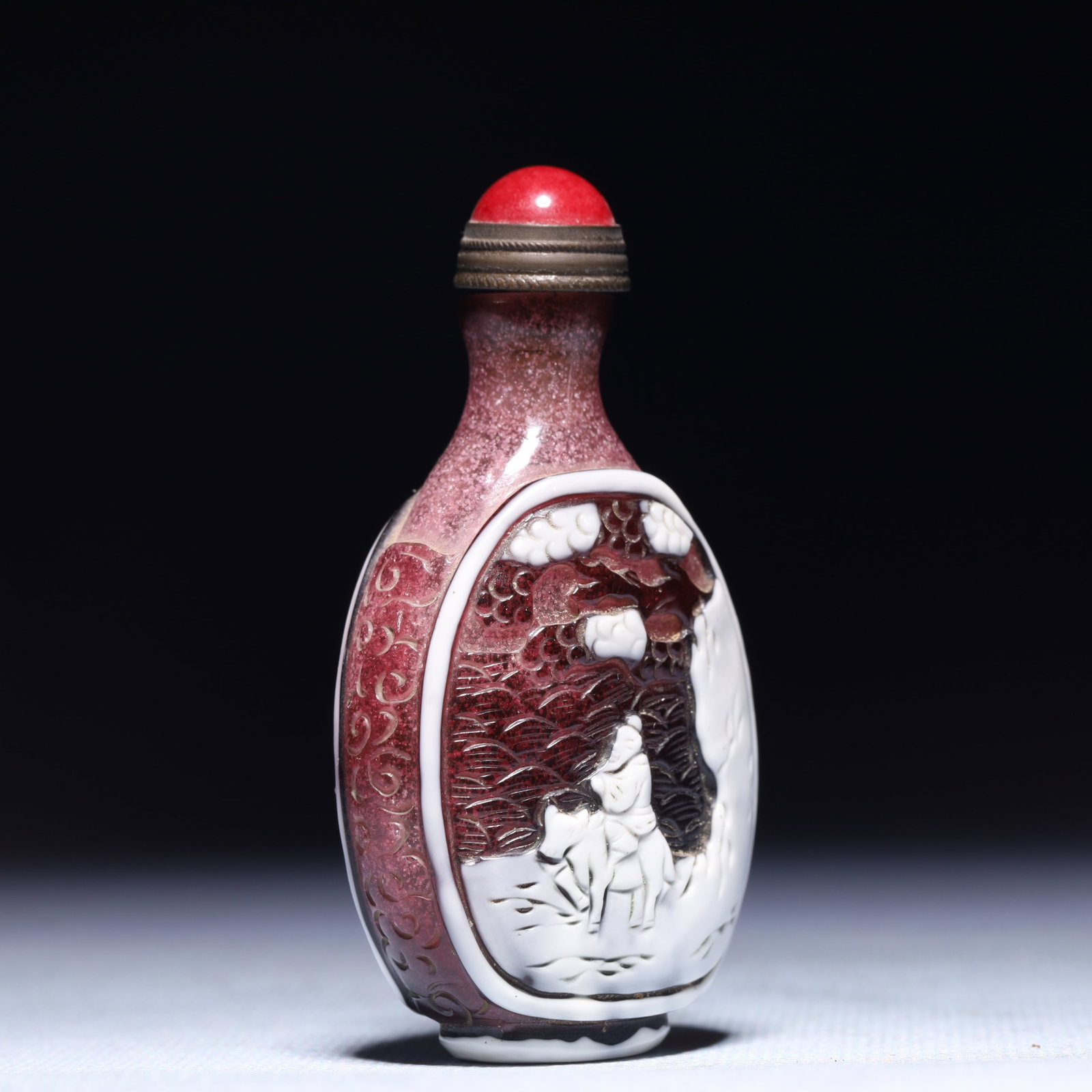 An Exquisite Glass Figure Pattern Snuff Bottle - 4