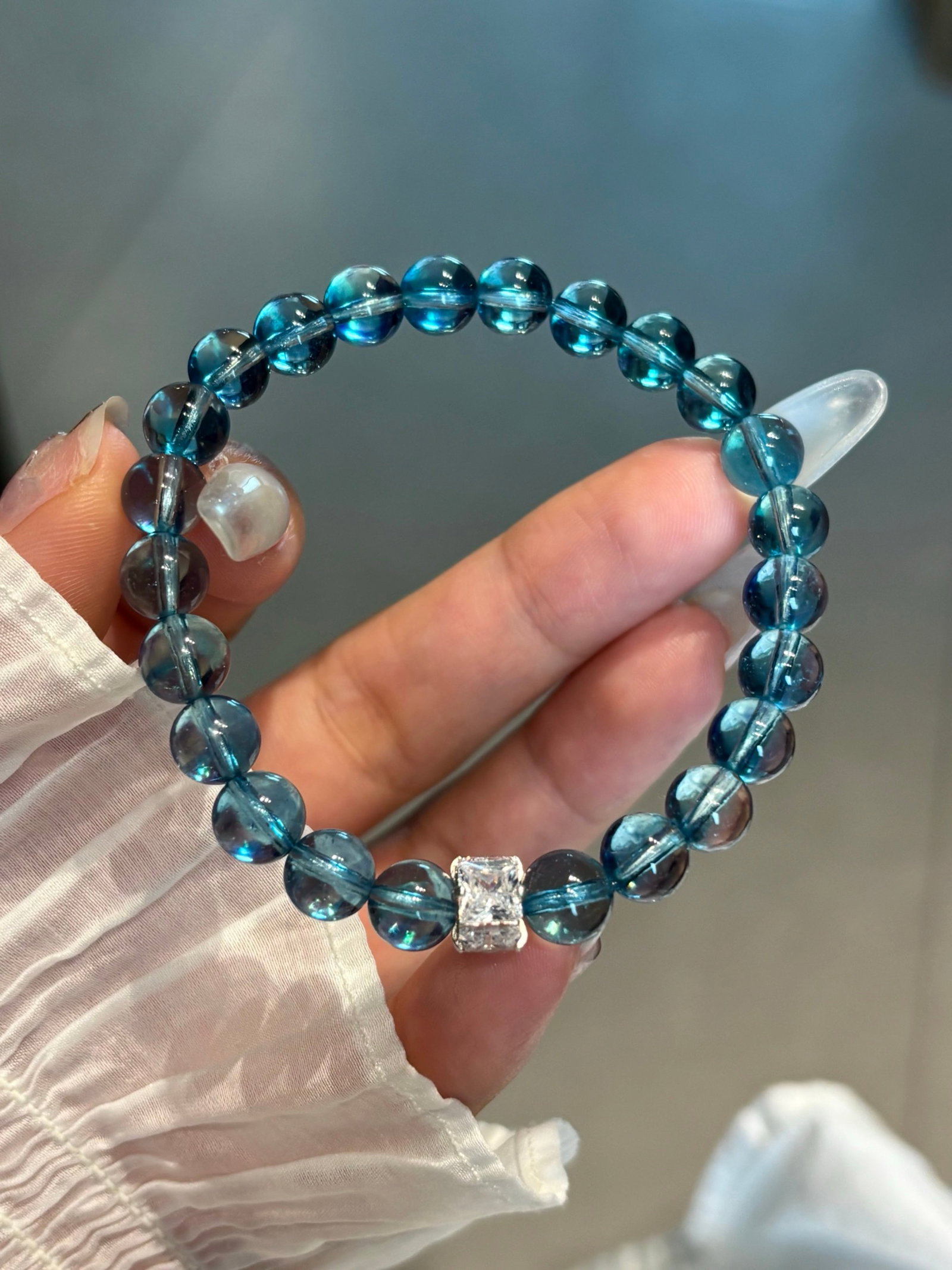 An Exquisite Aquamarine Bracelet: An Exquisite Aquamarine Bracelet,Size:0.3in,Weight:16.5g 海蓝宝手串