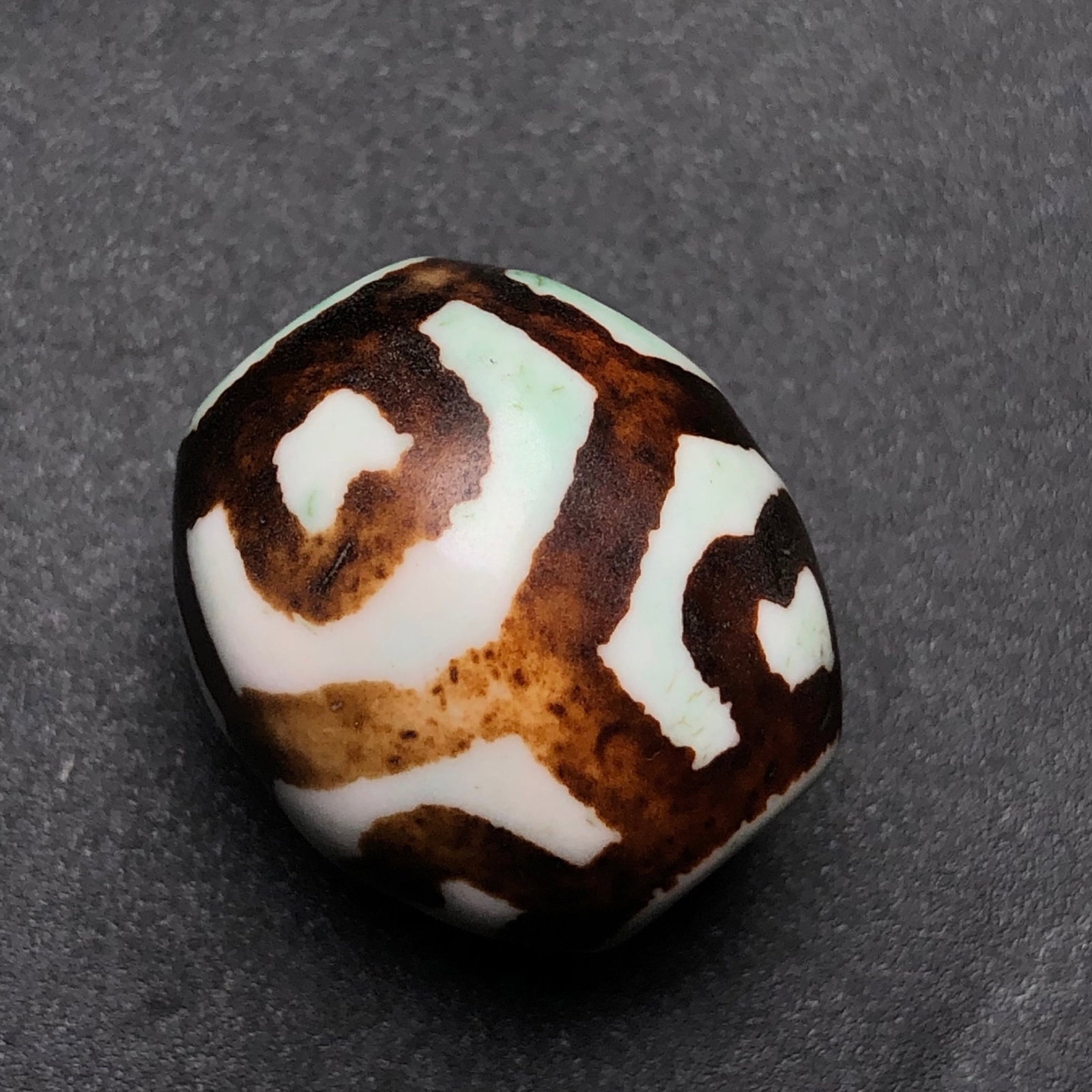 An Exquisite Dzi Bead Pendant - 2