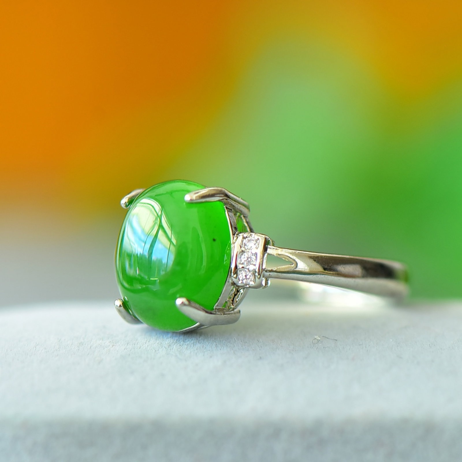 An Exquisite Bronze Inlaid Jasper Ring: An Exquisite Bronze Inlaid Jasper Ring,Size:0.4inx0.5in ??????