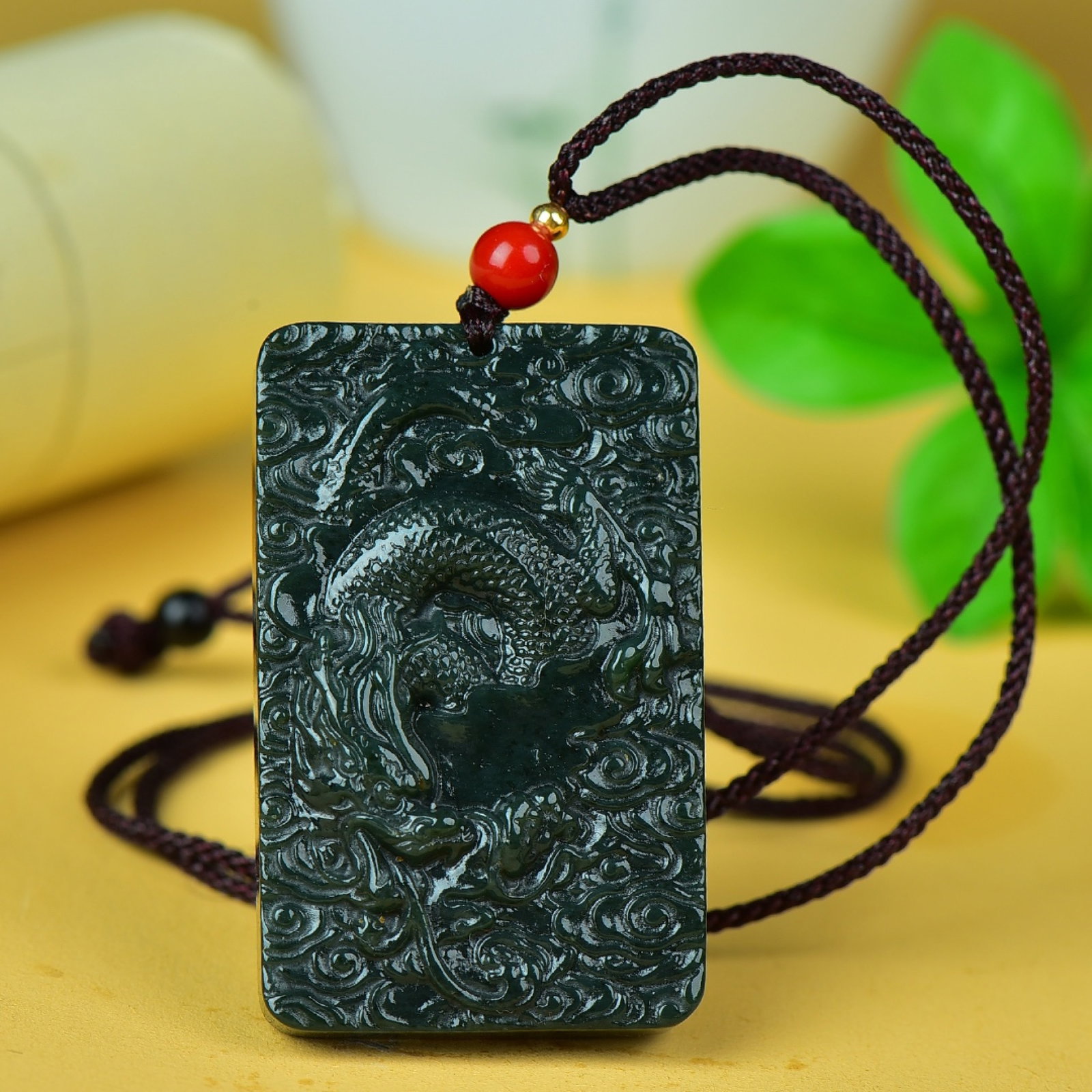 An Exquisite Jasper Dragon Pattern Pendant - 2