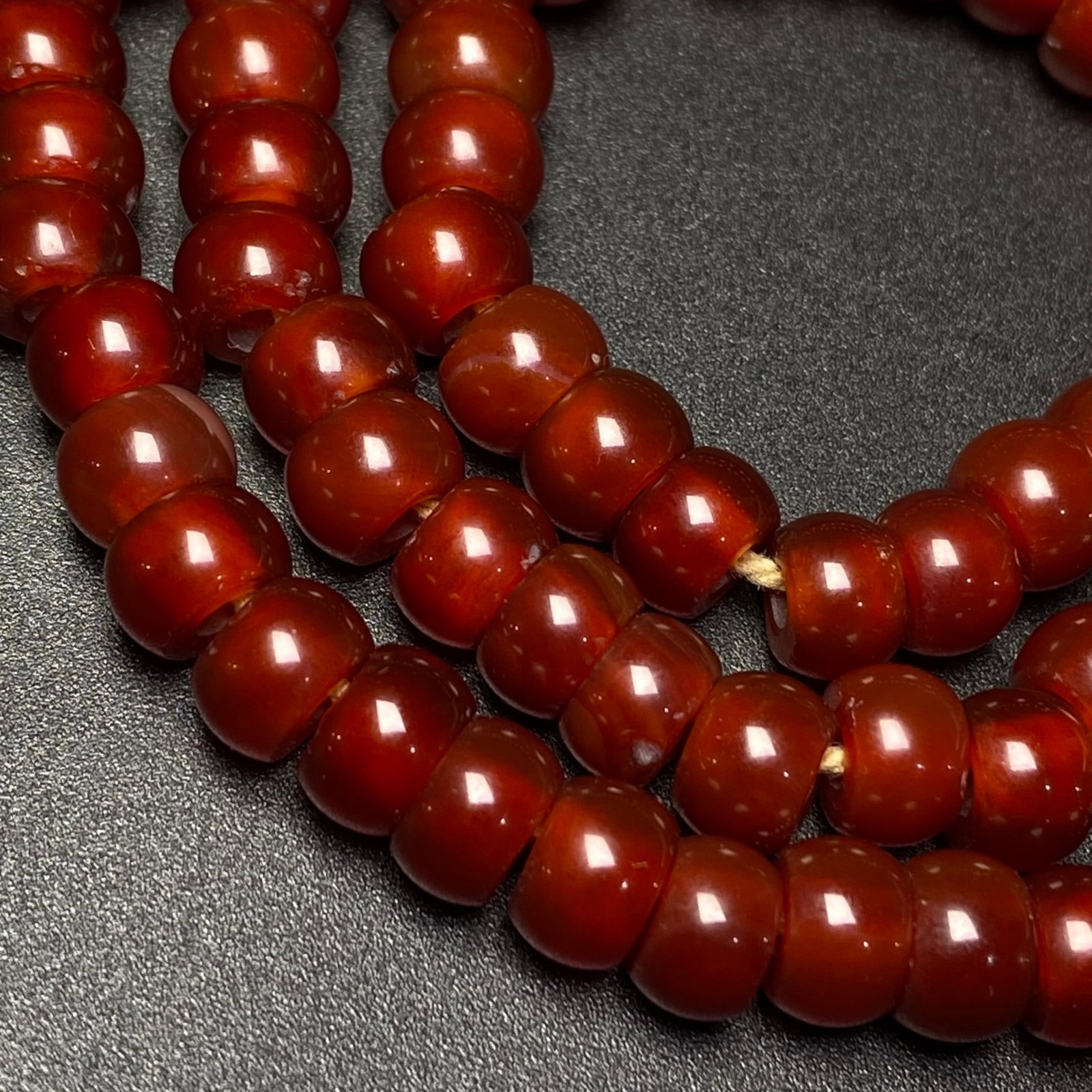 A Precious Agate Necklace - 8