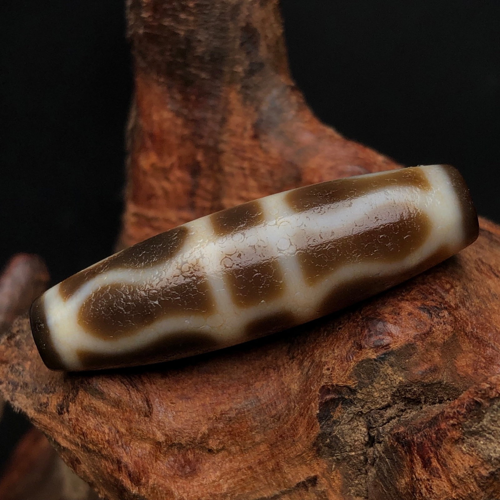 An Exquisite Dzi Bead Pendant - 4