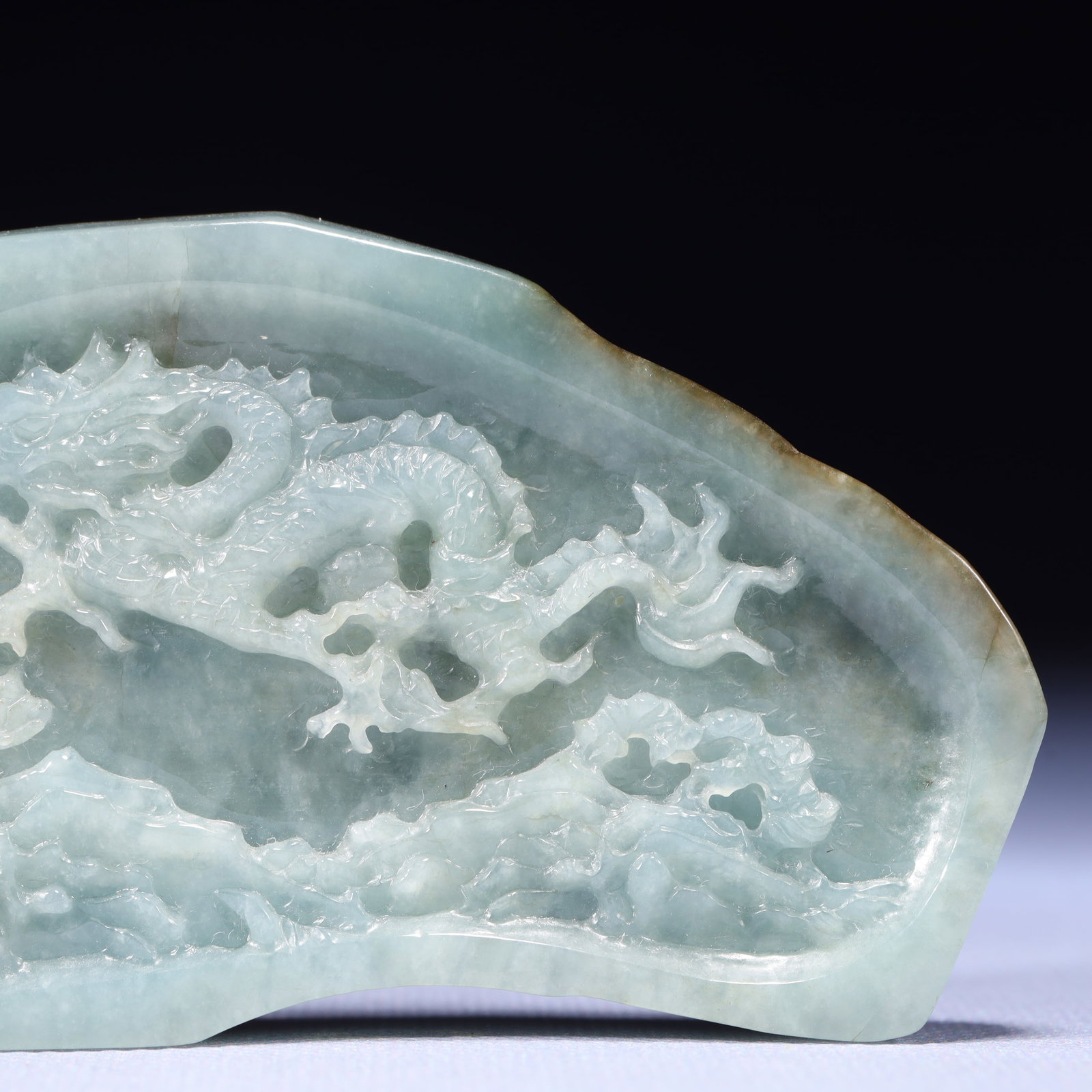 An Exquisite Jadeite Dragon Pattern Pendant - 2