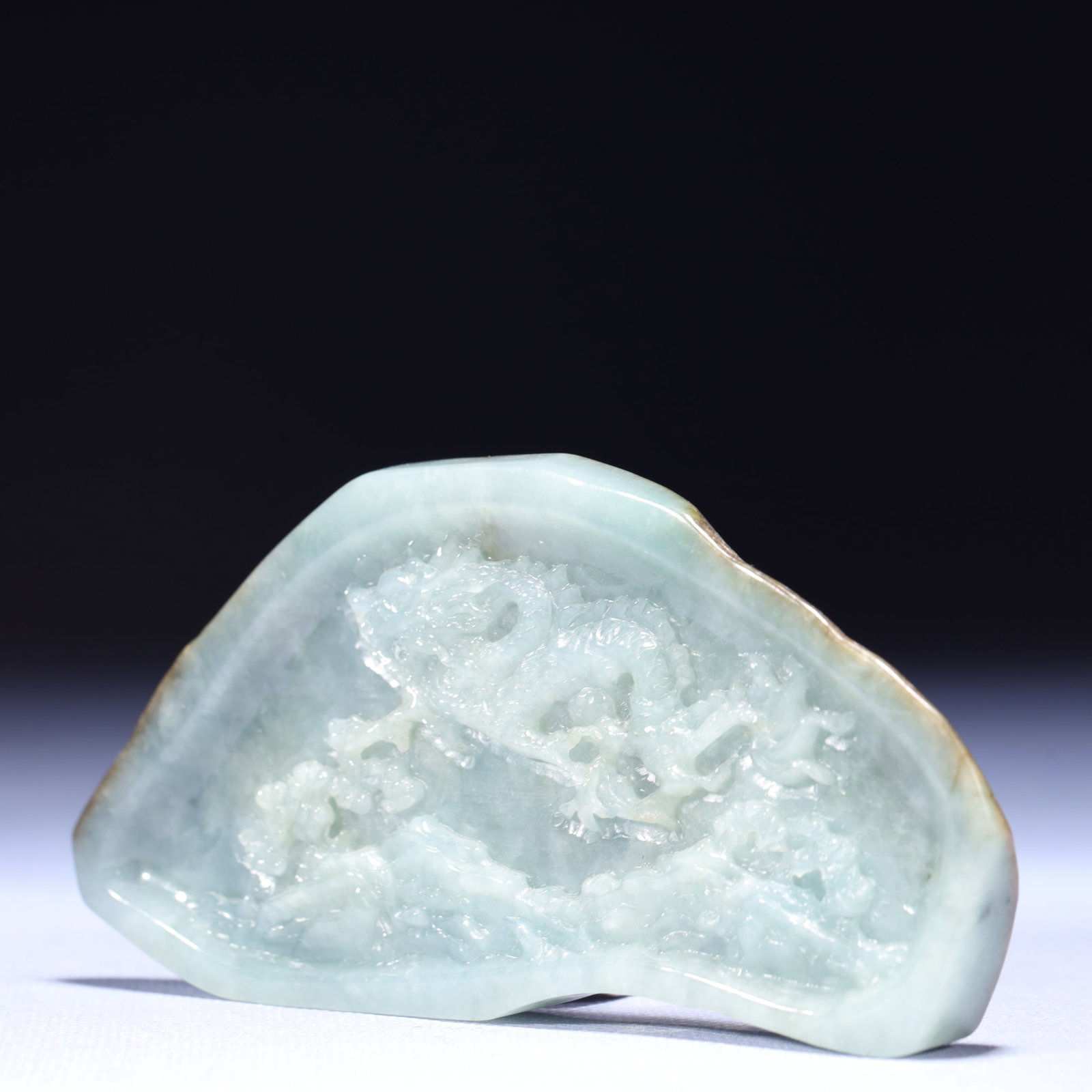 An Exquisite Jadeite Dragon Pattern Pendant - 4
