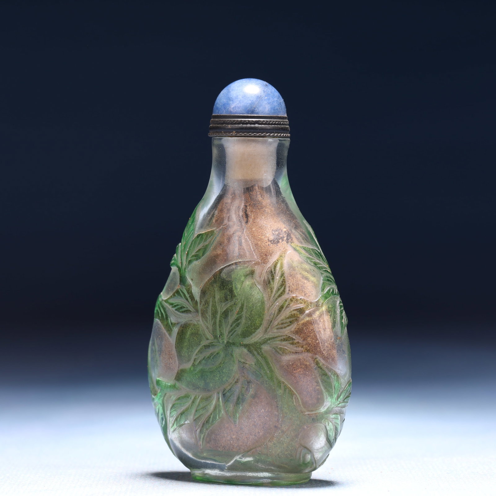 An Exquisite Glass Peach Pattern Snuff Bottle - 2