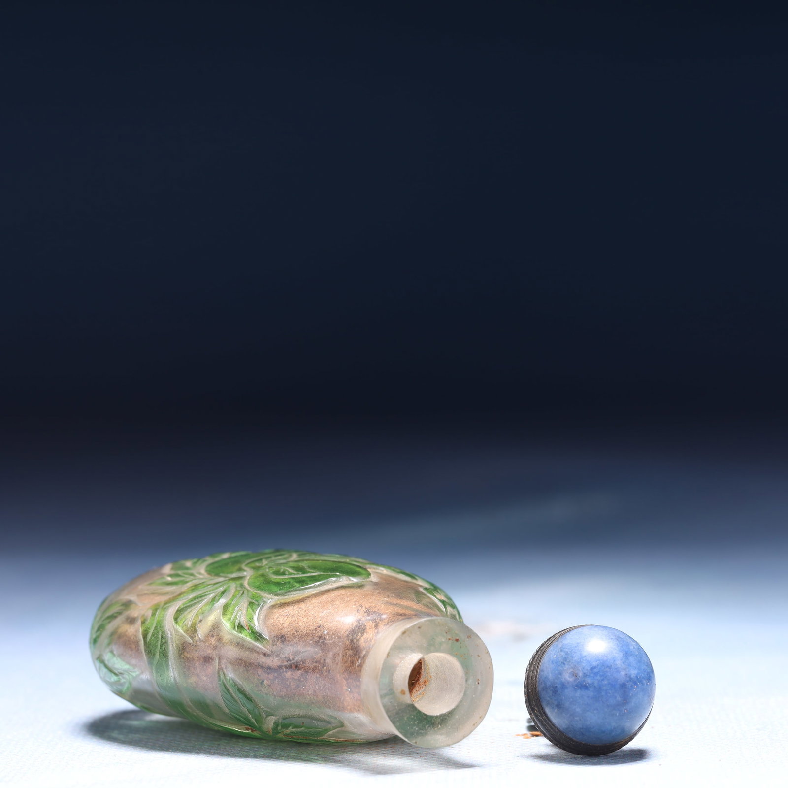 An Exquisite Glass Peach Pattern Snuff Bottle - 6