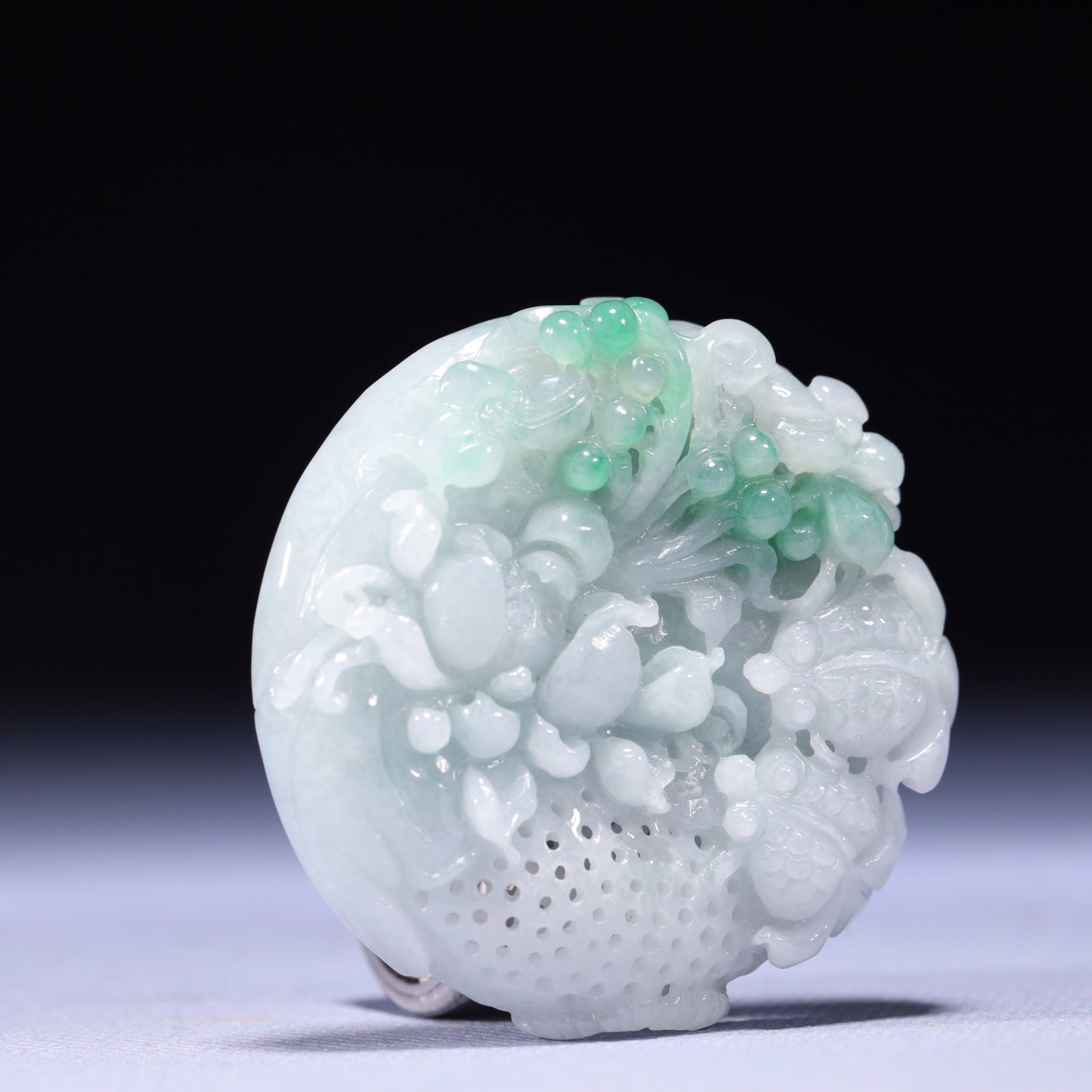 An Exquisite Jadeite Flower Pattern Pendant - 3
