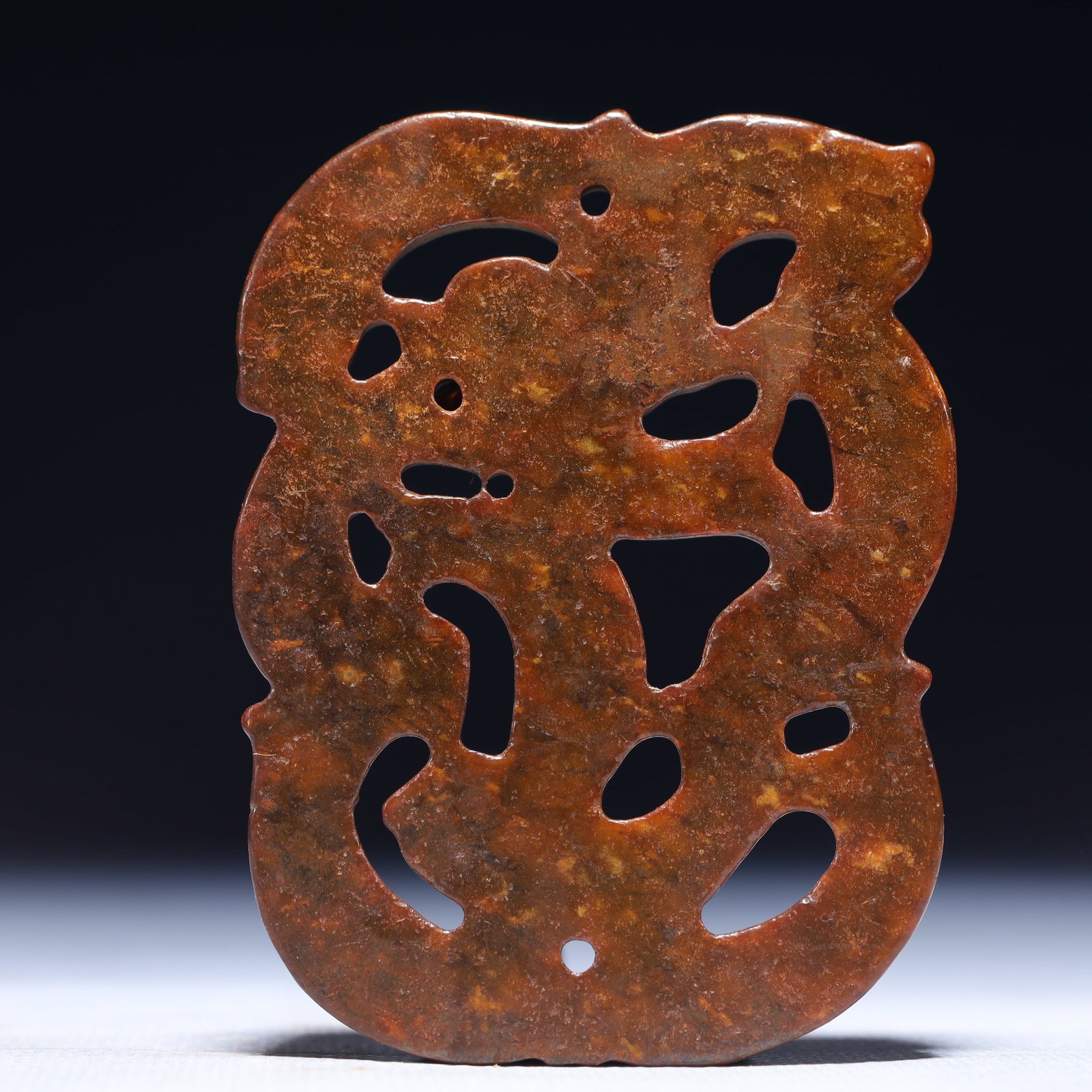 An Exquisite Archaic Jade Fish Pattern Pendant - 2