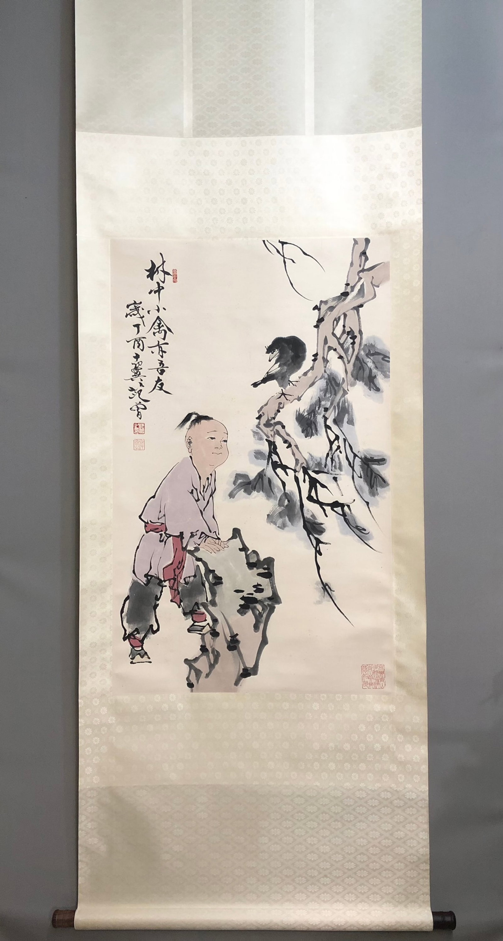 A Chinese Vertical Scroll Ink Painting of Character and Story on Paper: A Chinese Vertical Scroll Ink Painting of Character and Story on Paper,Fan Zeng,Size:39inx24in 一幅中国水墨人物故事画立轴,