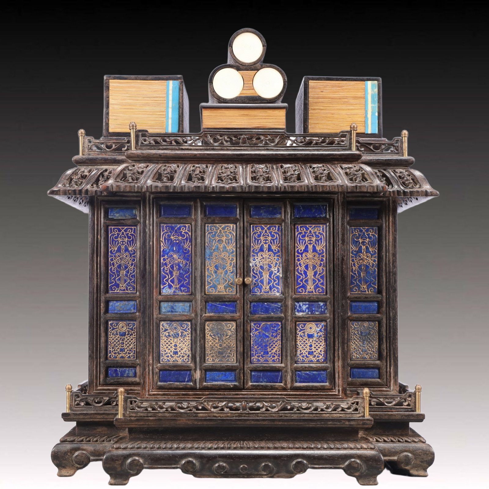 A Rare Zitanwood Inlaid Lapis Lazuli Box (1 of 10)