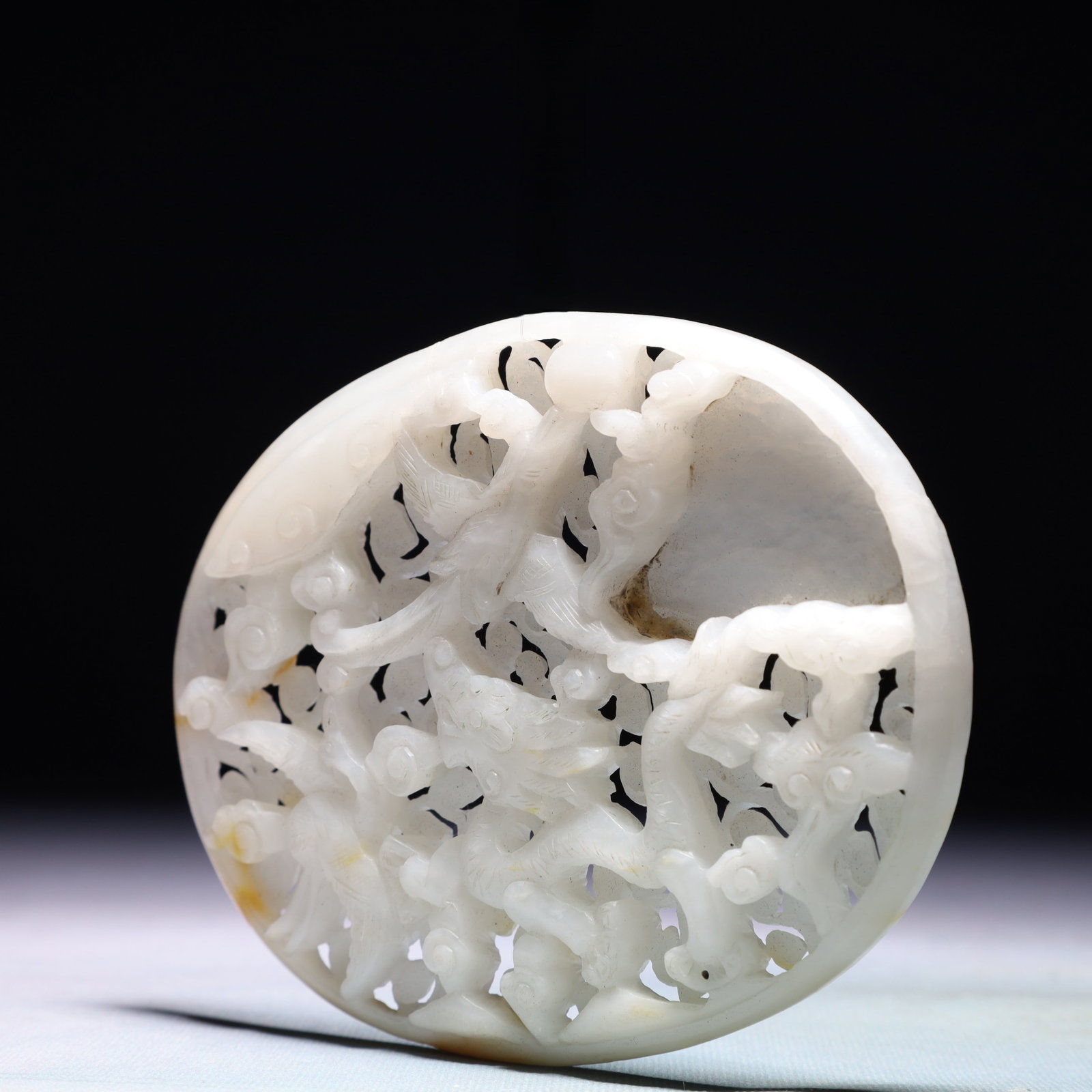 An Exquisite White Jade Auspicious Cloud and Phoenix Pattern Pendant - 2