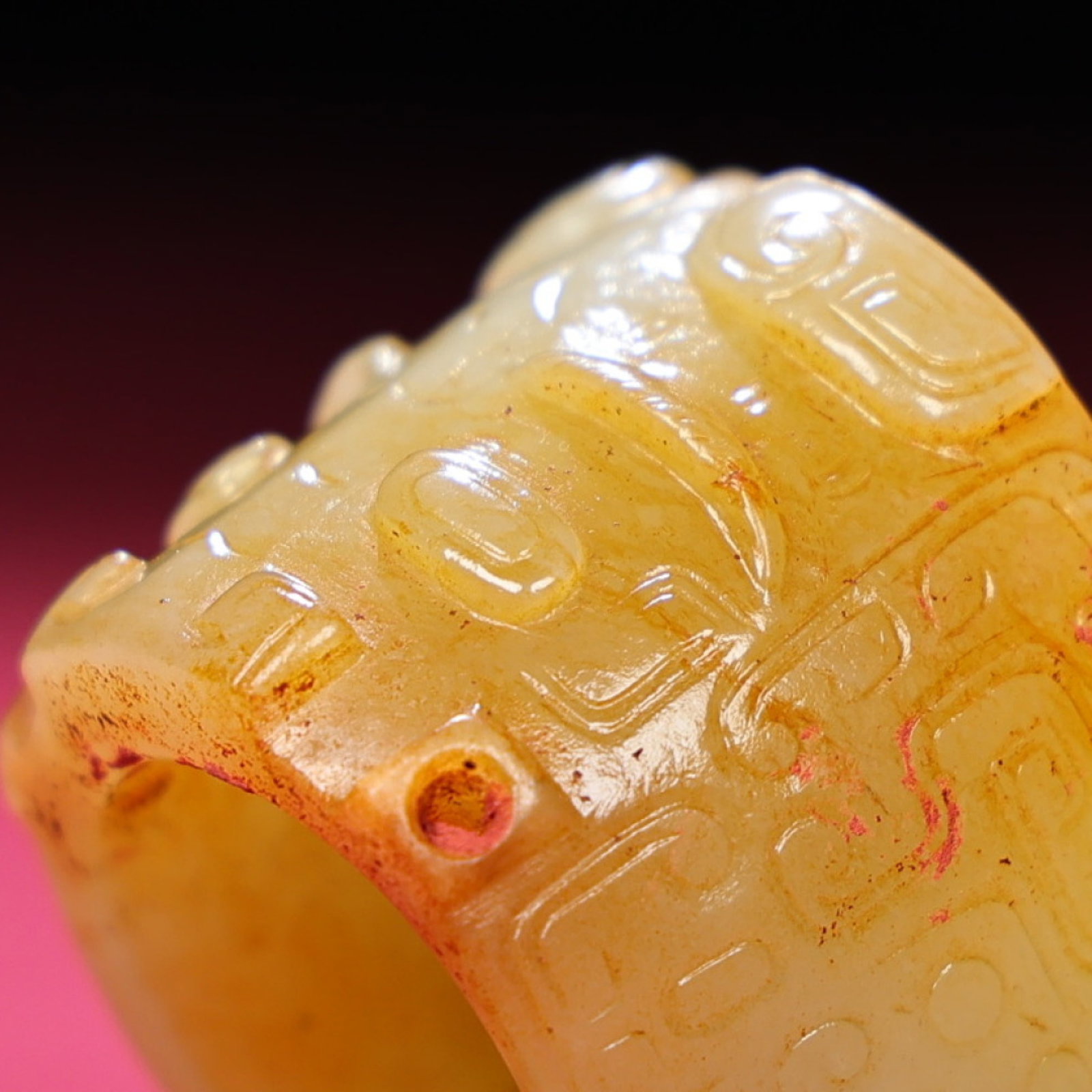 An Exquisite White Jade Beast-Face Pattern Thumb Ring - 2