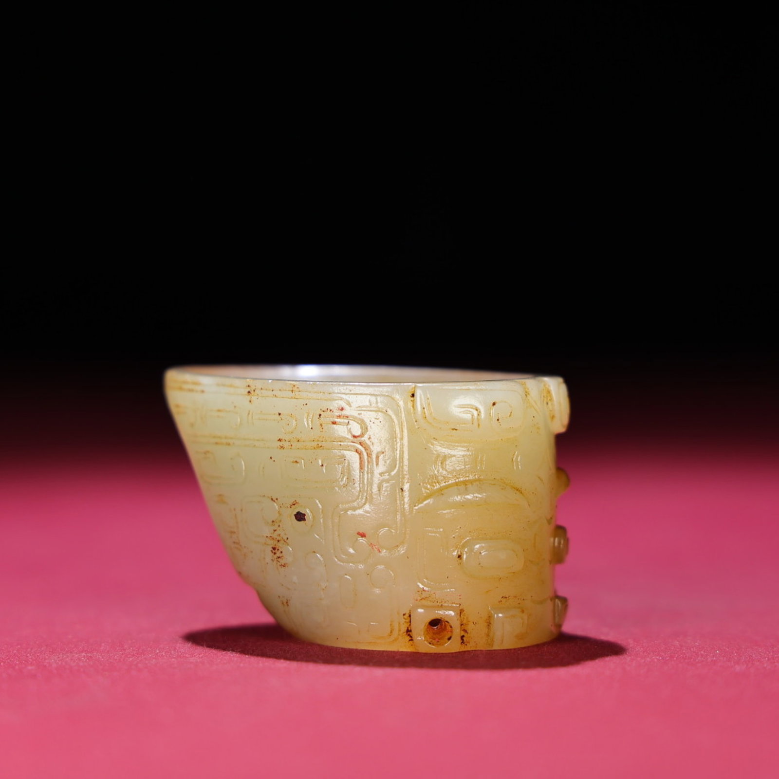 An Exquisite White Jade Beast-Face Pattern Thumb Ring - 4