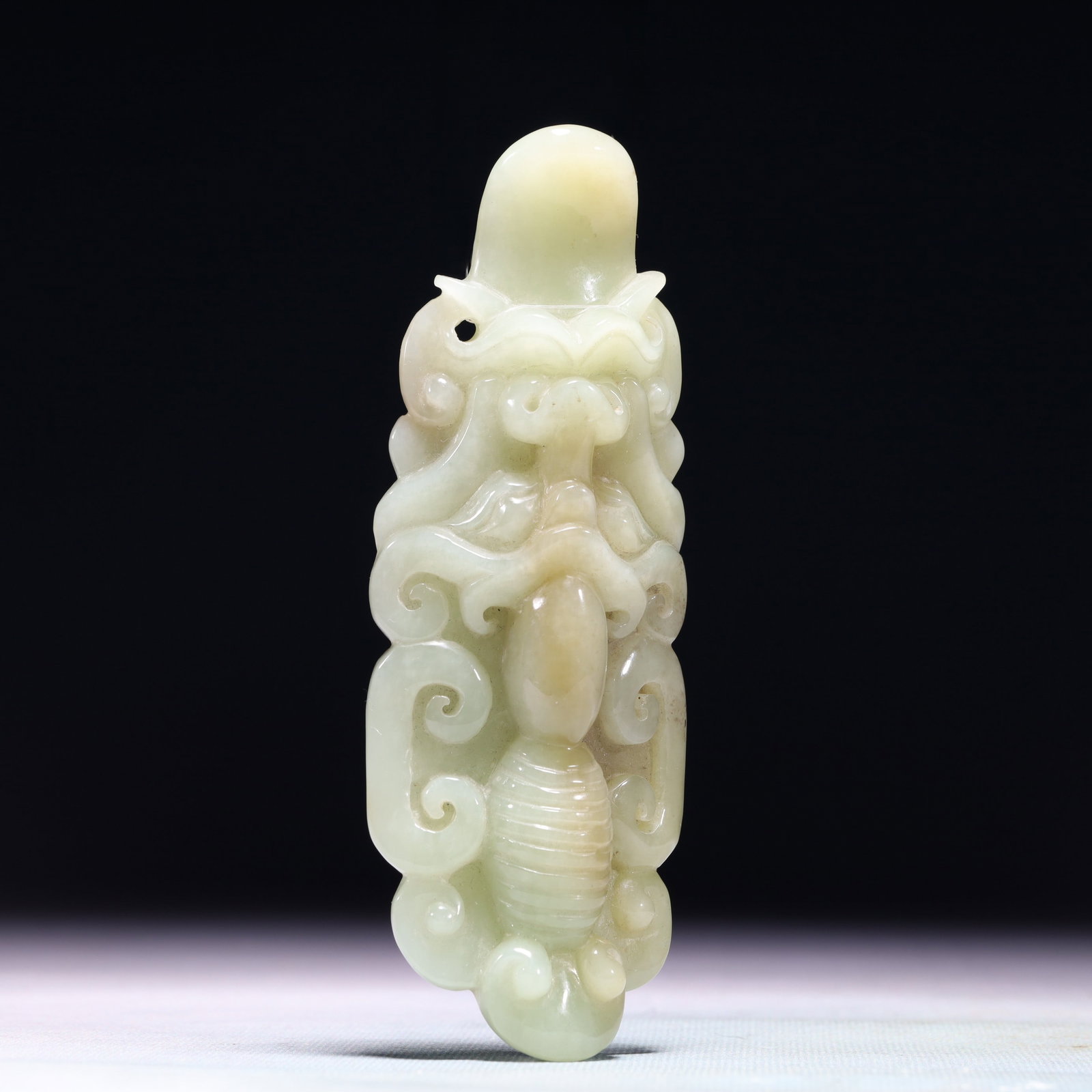 An Exquisite White Jade Beast-Face Pattern Pendant - 3