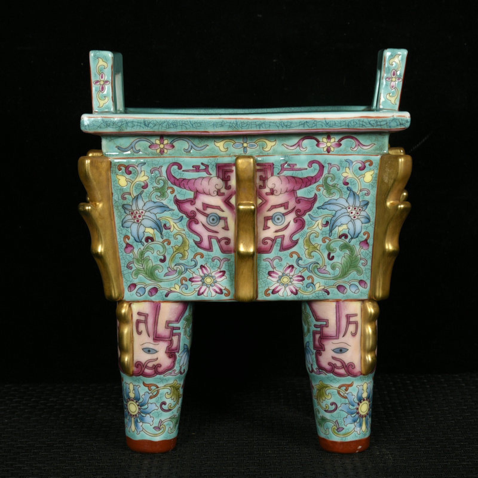 An Exquisite Green Ground Enamel Painted Gold Beast-Face Pattern Double-Ears Censer: An Exquisite Green Ground Enamel Painted Gold Beast-Face Pattern Double-Ears Censer,Qing Dynasty,China,Yongzheng Four-character Mark,Size:6.4inx5.3inx3.9in 绿地珐琅彩
