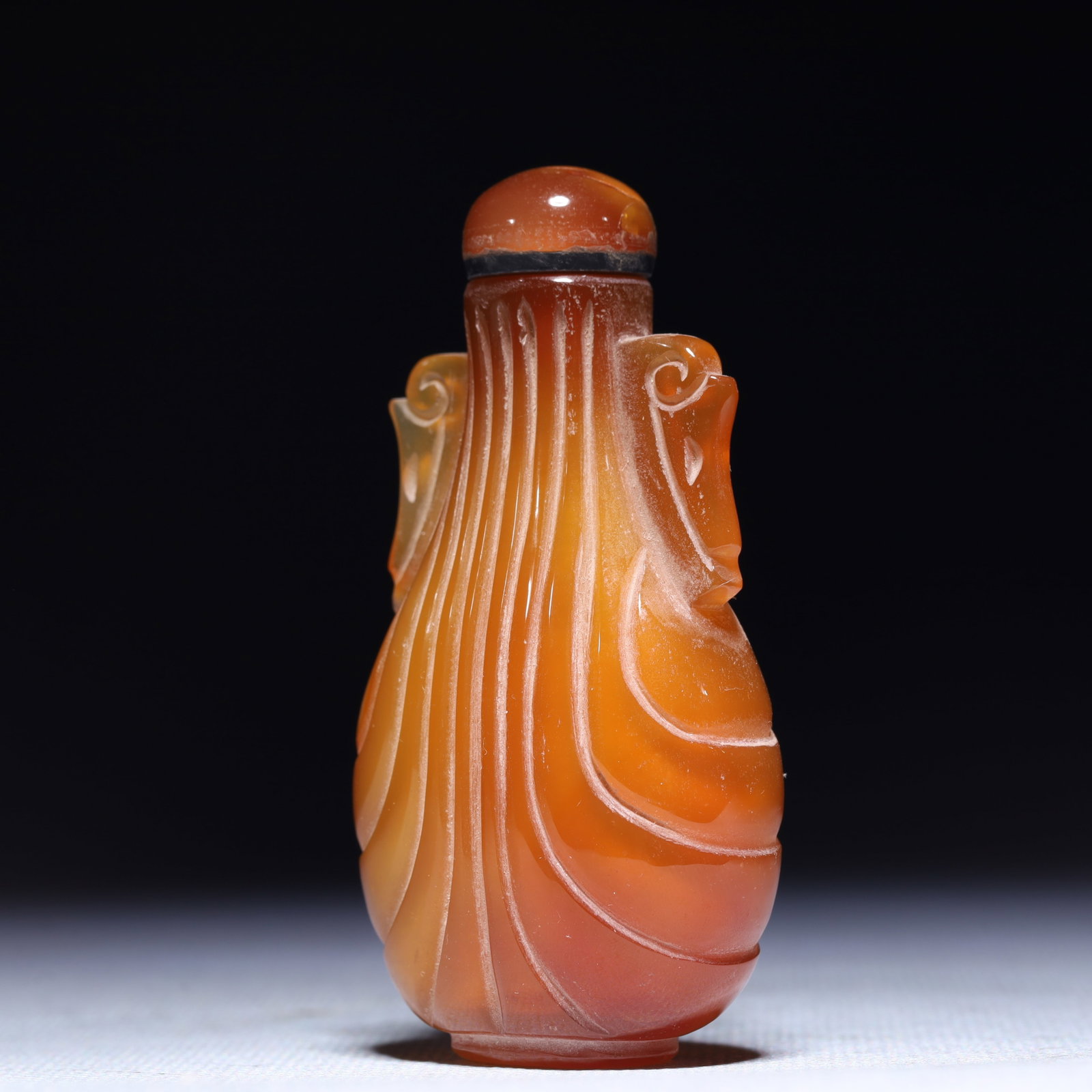 An Exquisite Agate Double-Ears Snuff Bottle - 2