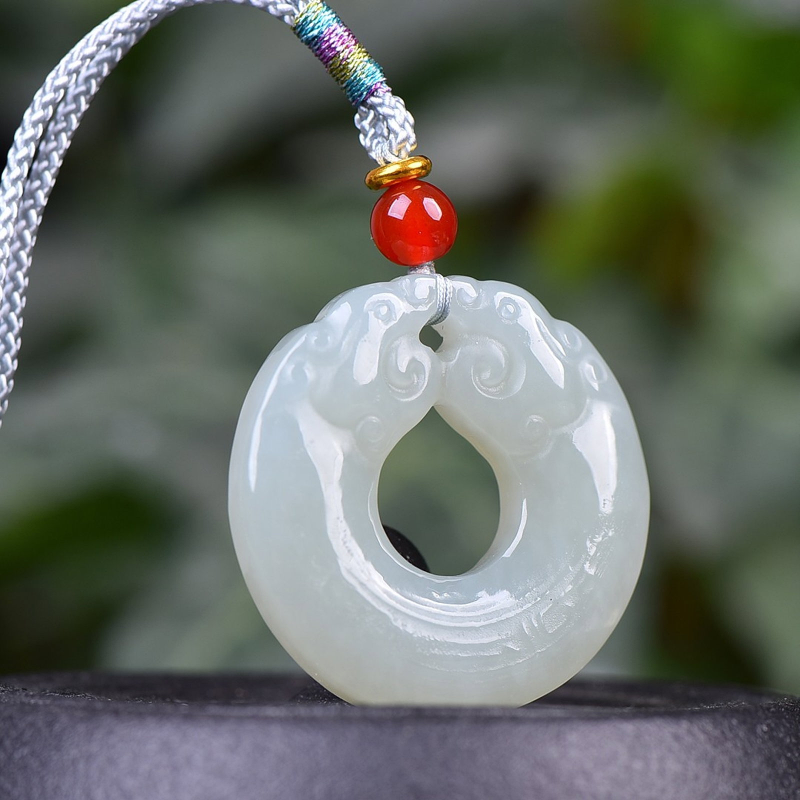 An Exquisite White Jade Dragon Pattern Pendant - 3